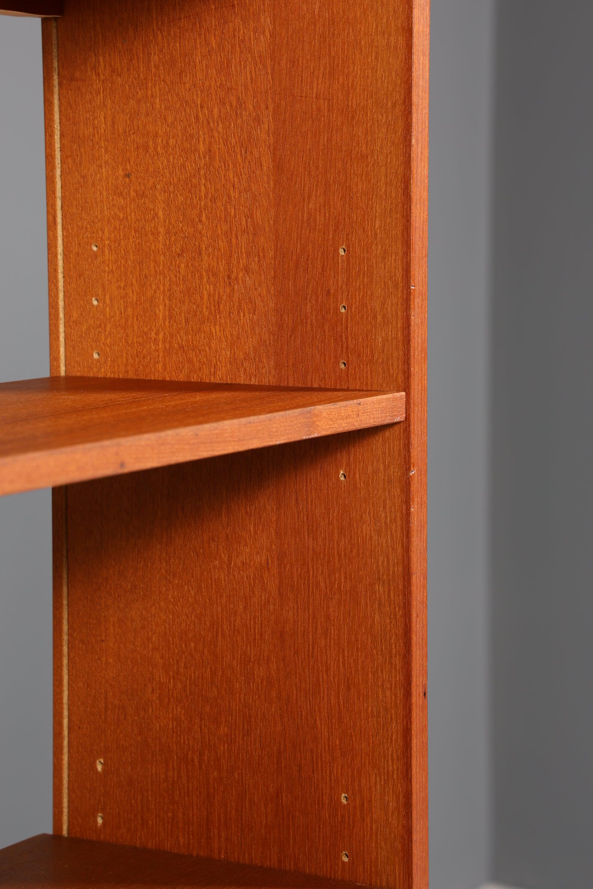 Traumhaftes Mid Century Regal "Made in Denmark" Teak Holz Bücherregal Schrank