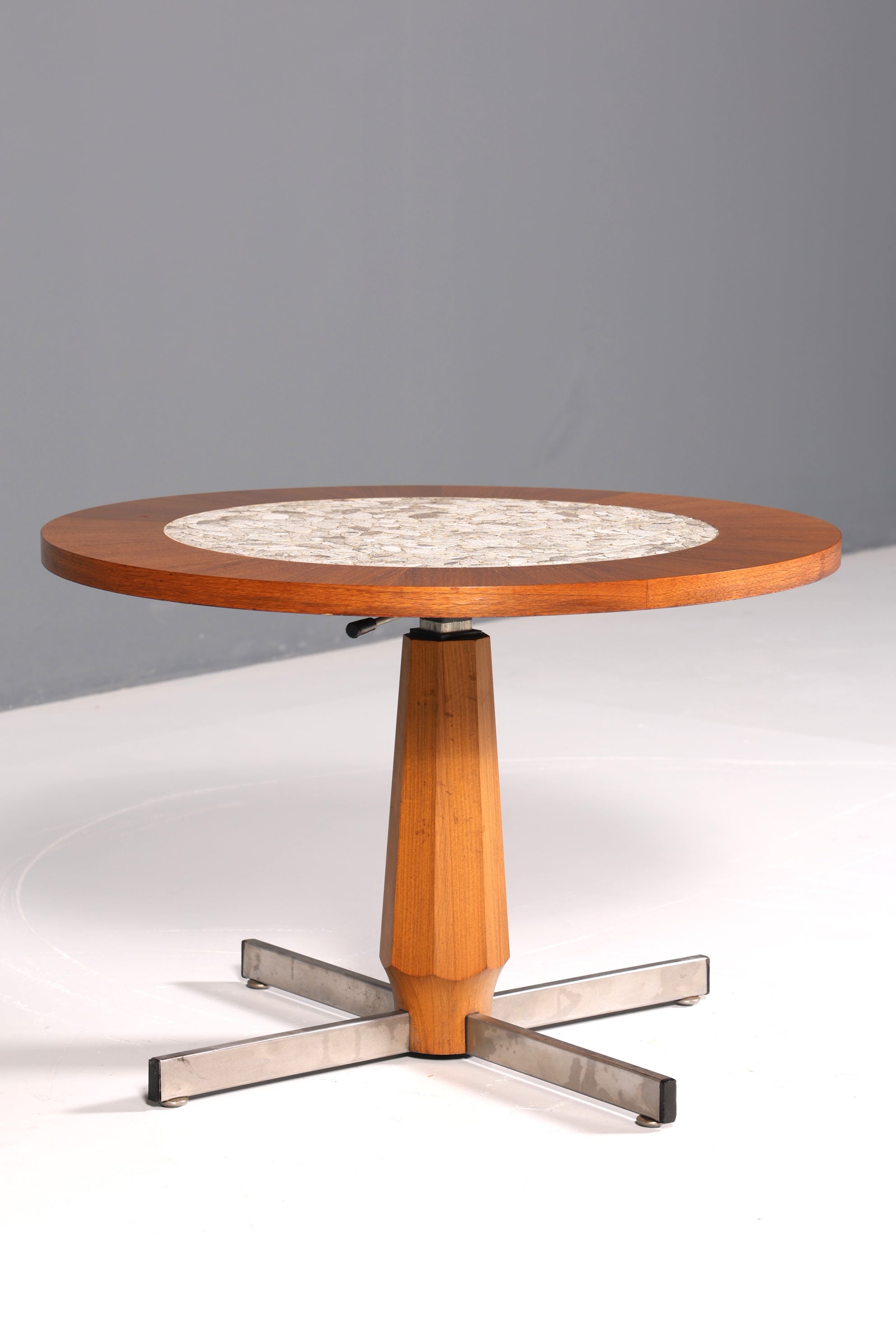 Wunderschöner Mid Century Couchtisch Retro Ablagetisch Vintage Beistelltisch Höhenverstellbar