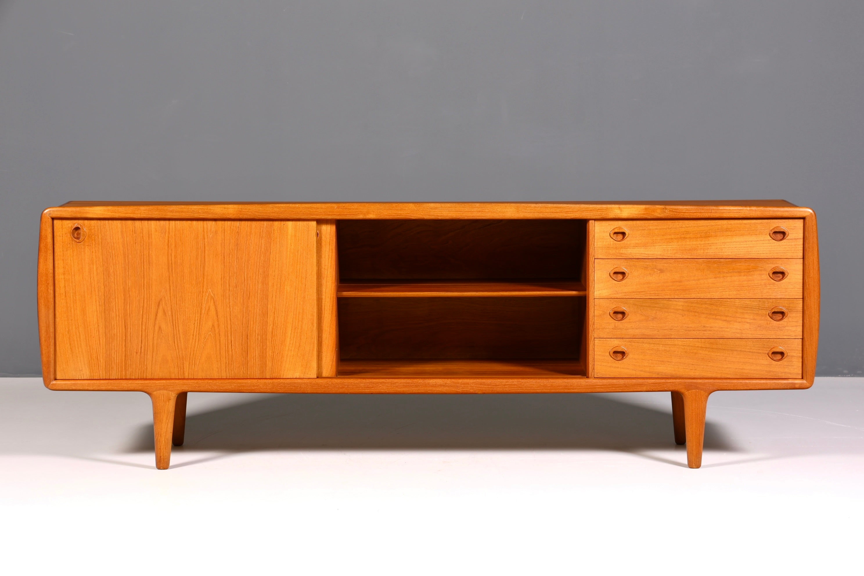 Beeindruckendes Original H.P. Hansen XXL Sideboard Teak Holz TV Kommode Vintage Schrank