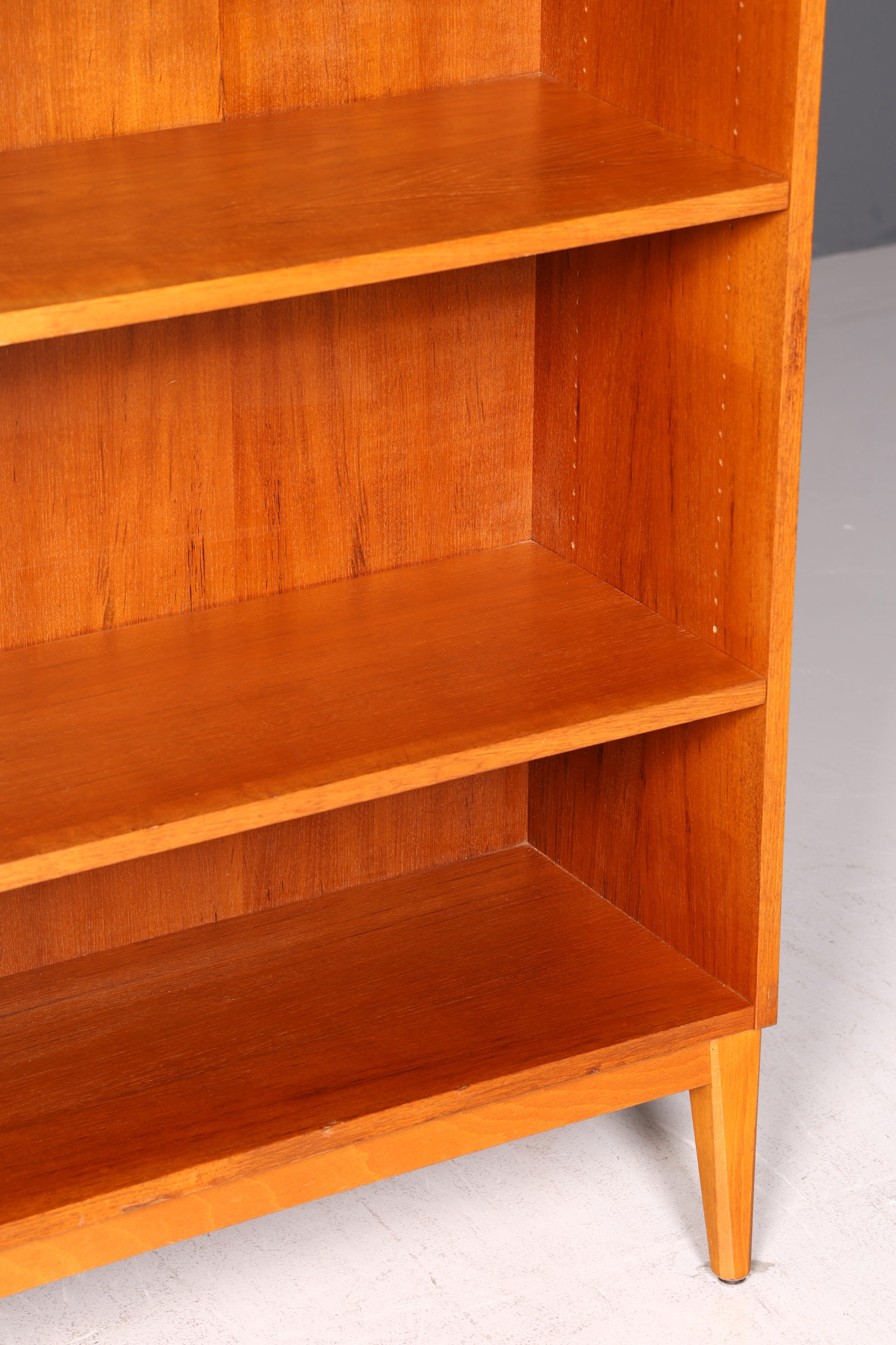 Edles Mid Century Regal Vintage Bücherregal Schrank Buchablage 60s Bookshelf Designer Holz Retro