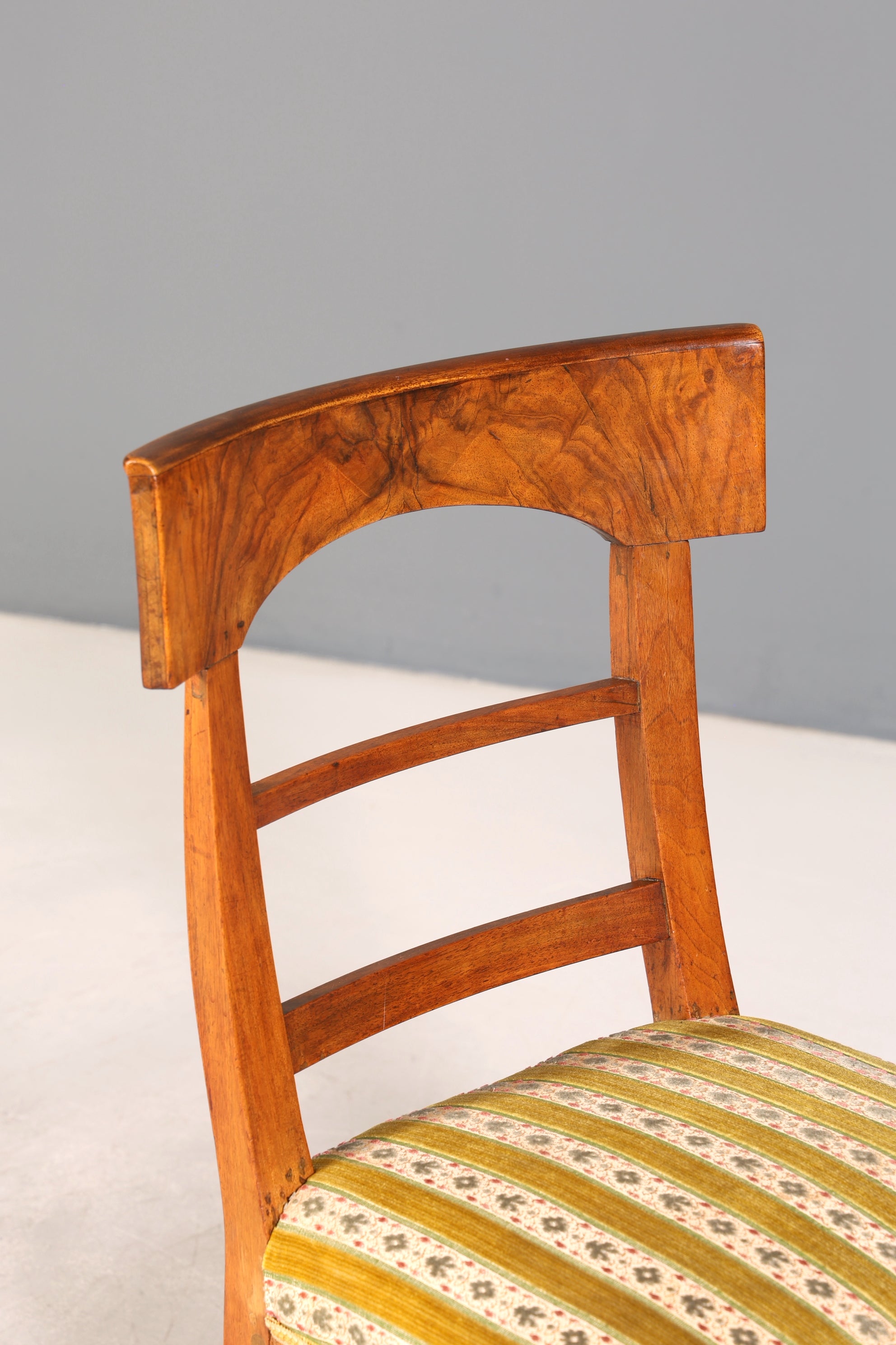 Traumhafter Biedermeier Stuhl Antik Küchenstuhl echt Holz Sekretär Stuhl Esszimmer Stuhl 2 von 2