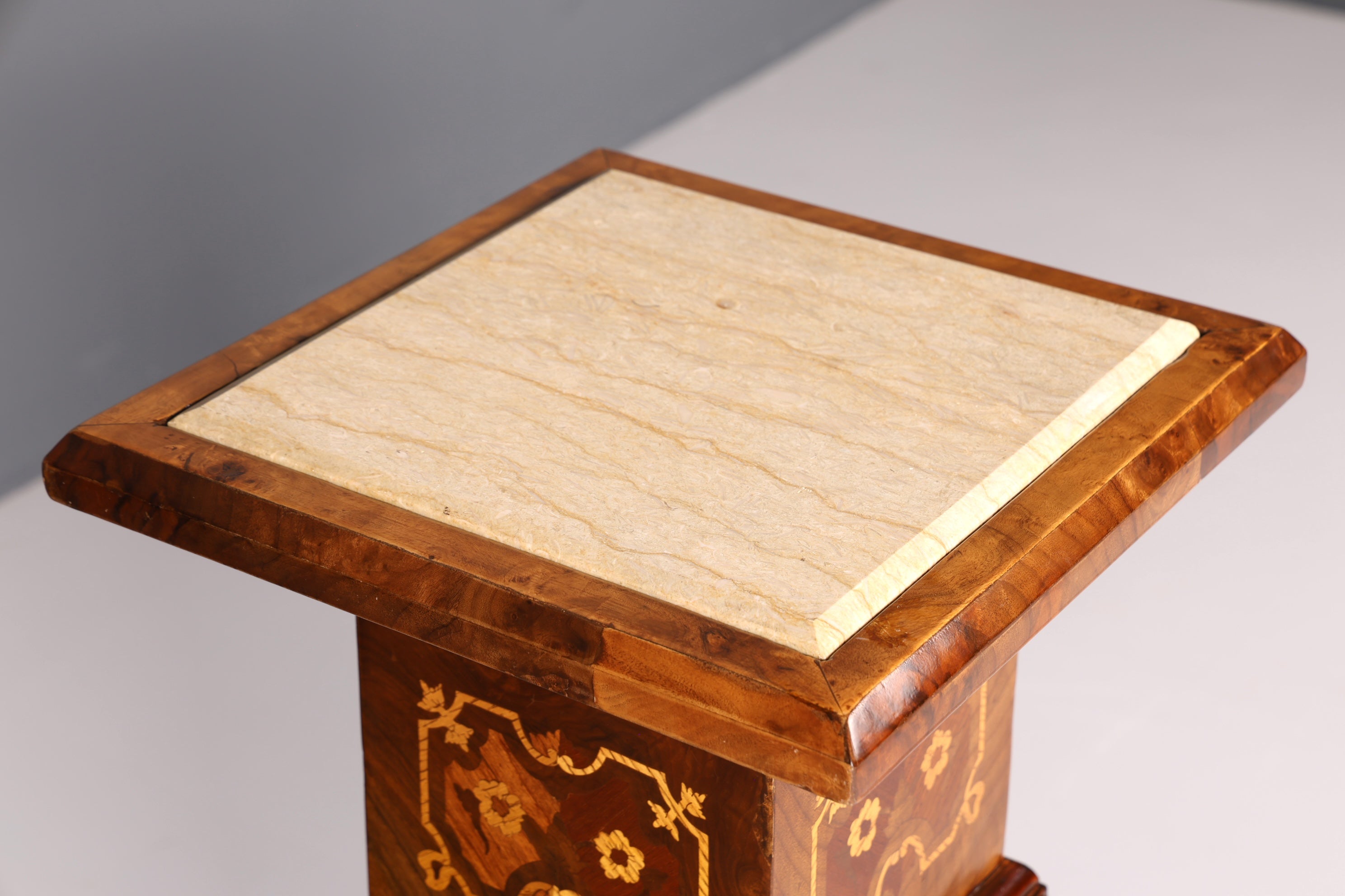 Elegant Baroque style column, Louis XV flower column, natural stone marble inlays, shelf, table