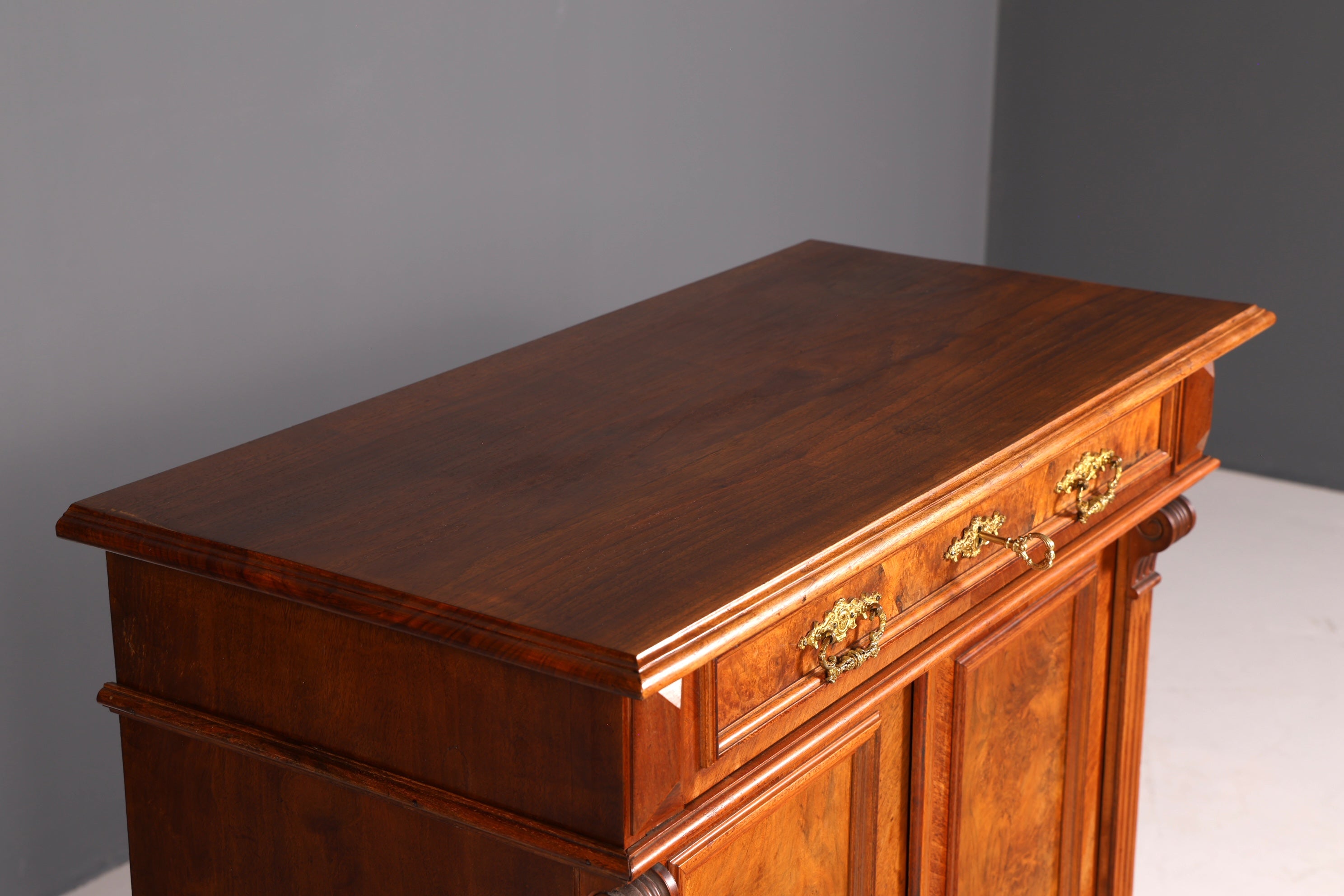 G360 Finish Traumhaftes Gründerzeit Vertiko Jugendstil Schrank Antik Highboard Kommode (Kopie 2)