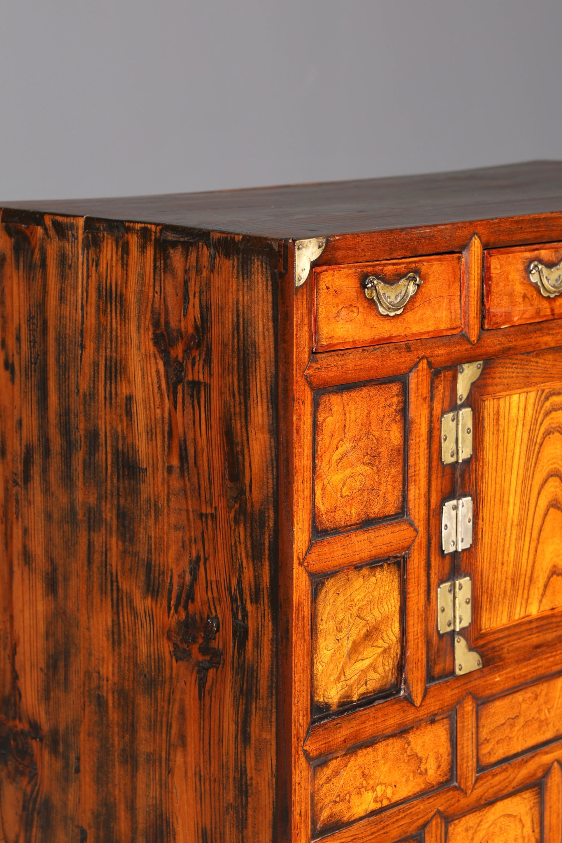 Wunderschöner Asiatischer Schrank Kabinettschrank Antik Kommode Messing echt Holz Vertiko
