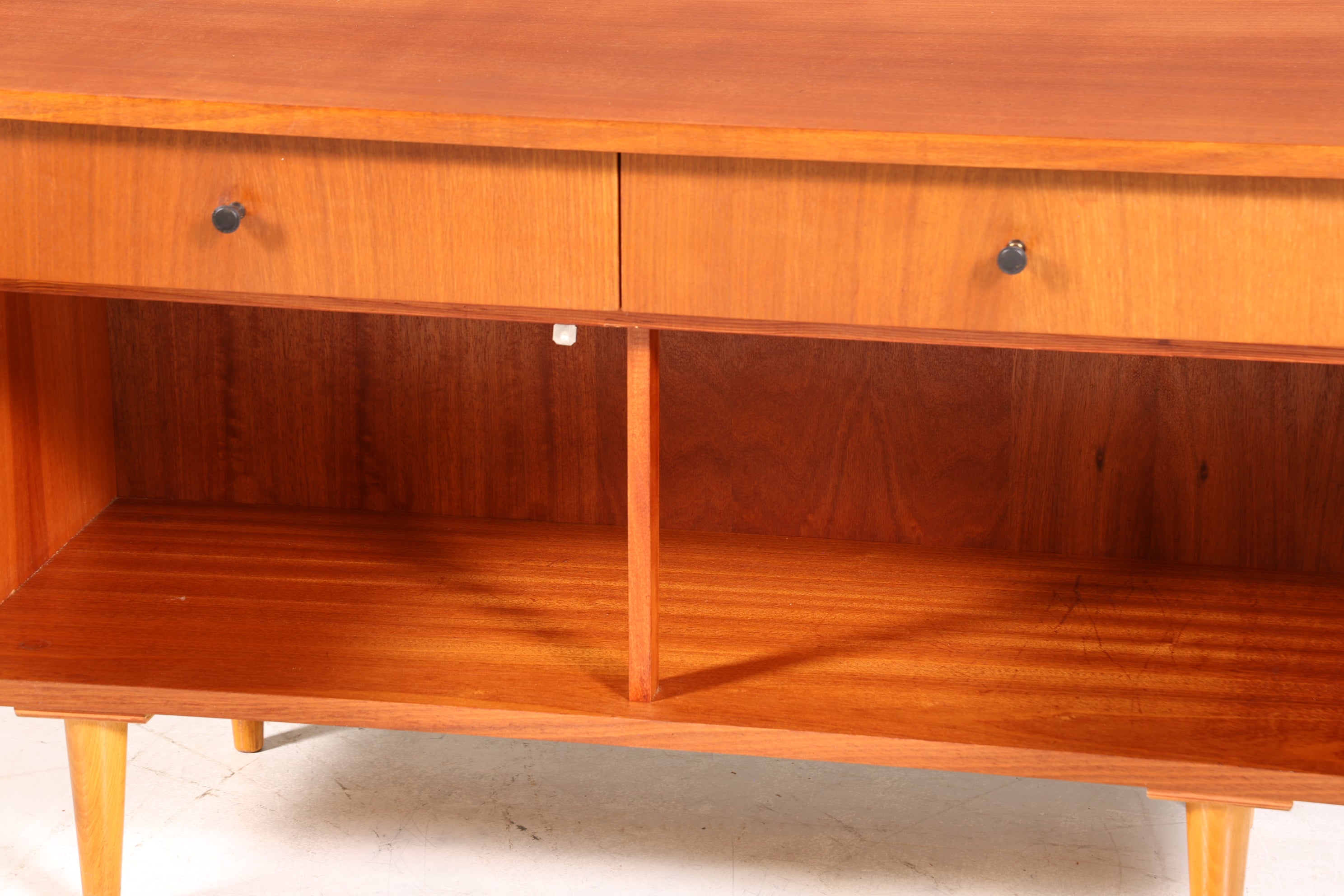 Wunderschöne Mid Century Kommode Vintage Flur Kommode 60s Retro Schrank 2 von 2