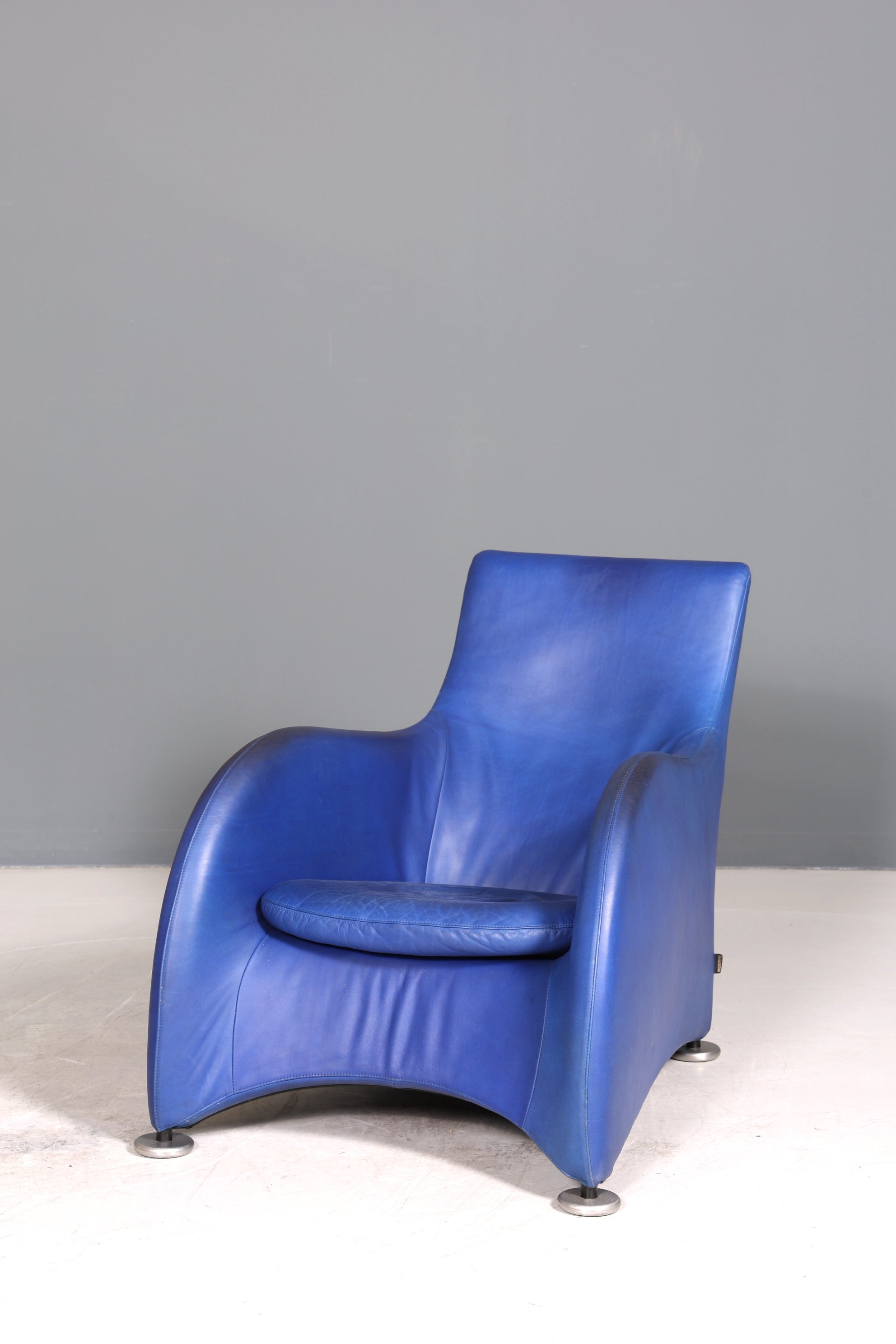 Edler Loge Sessel mit Hocker Designer Lounge Sessel Designed by Gerard Van den Berg für Montis echt Leder Sessel Relax Armlehnsessel 90s