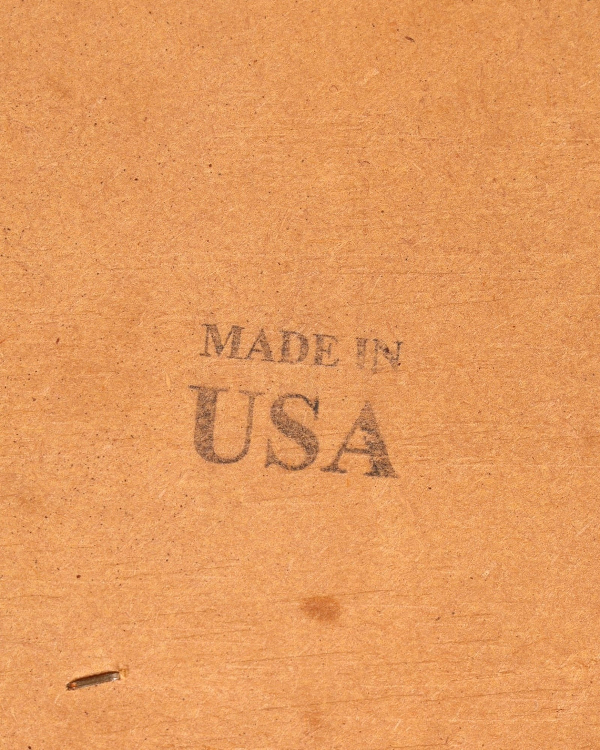 Hauptstadt Möblerei Drexel Heritage Kommode mit Made in USA Stempel auf der hölzernen Rückwand