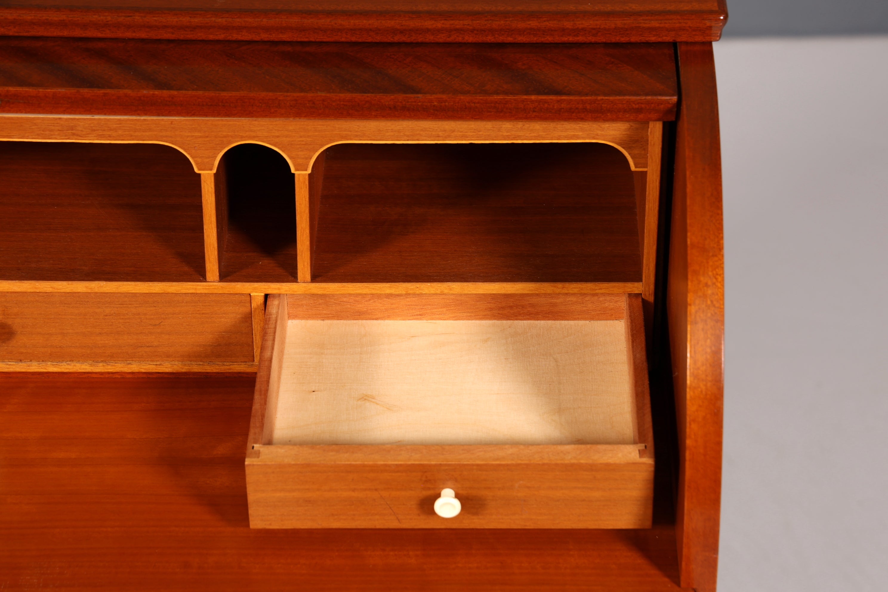 Stilvoller Mid Century Rollladen Sekretär echt Holz Büro Schrank Vintage Schreibkommode