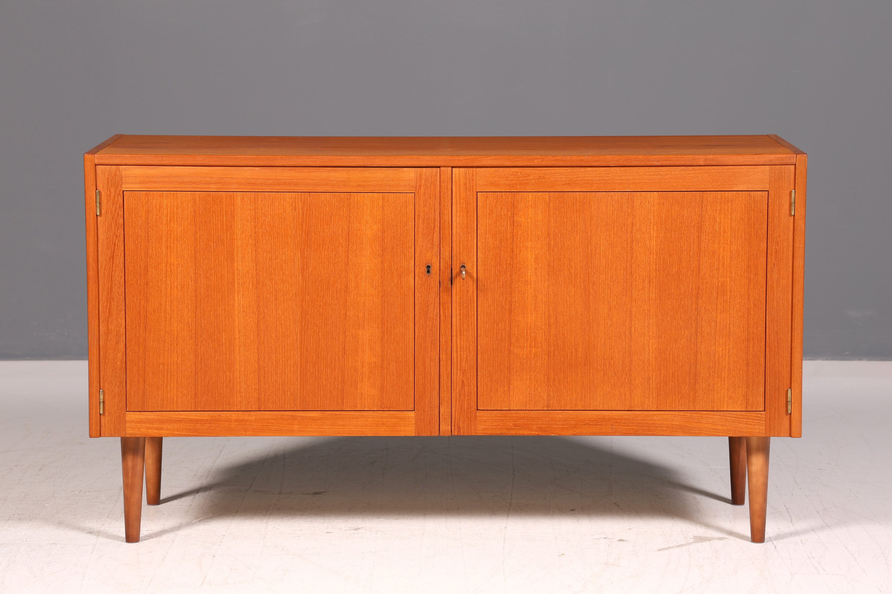 Wunderschönes Mid Century Sideboard Teak Holz Vintage Schrank Retro 60er Anrichte Danish Design TV Schrank