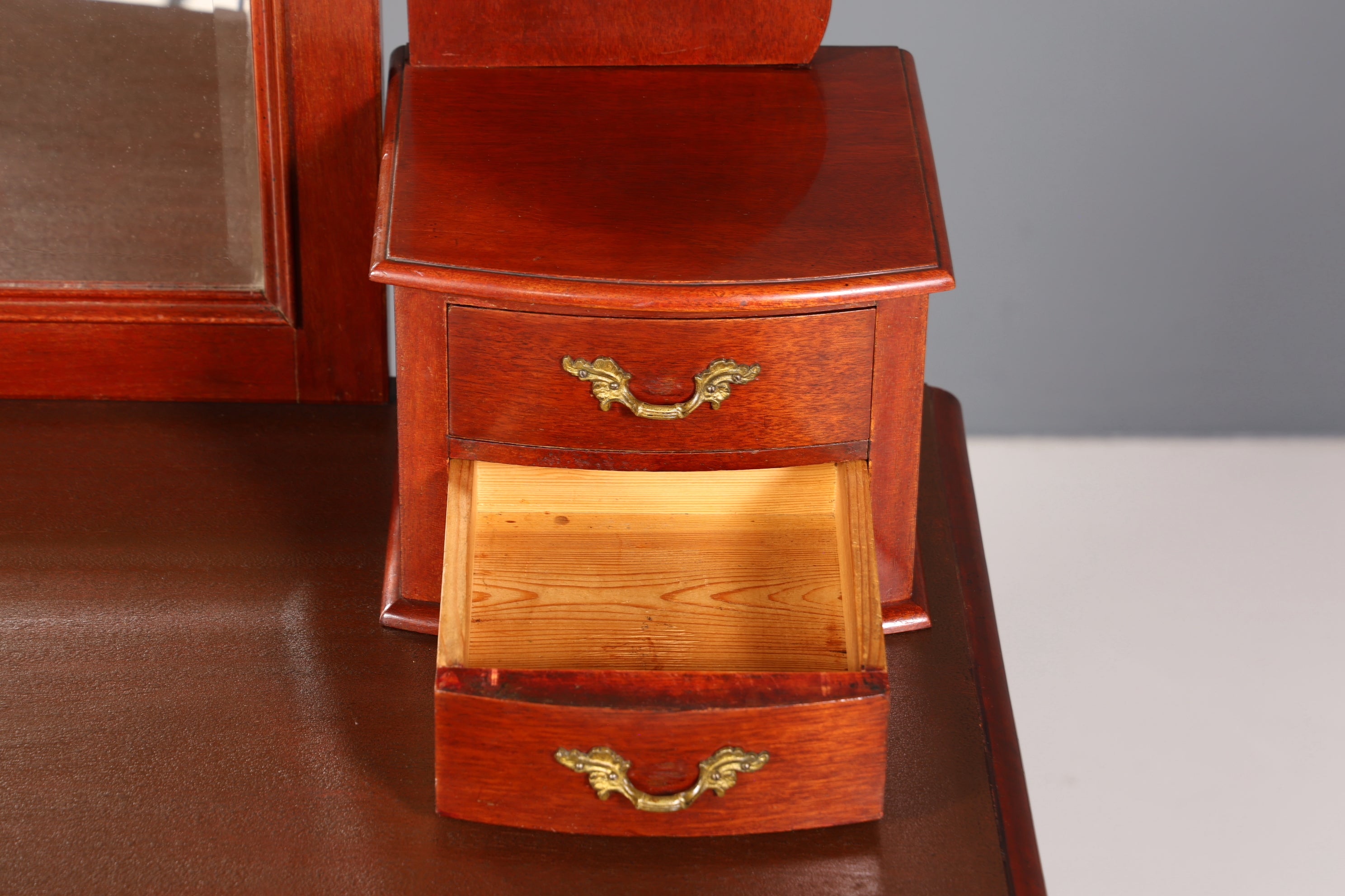 Wunderschöne Englische Kommode mit Spiegelaufsatz Barock Stil Frisierkommode Holz Schrank Flurschrank