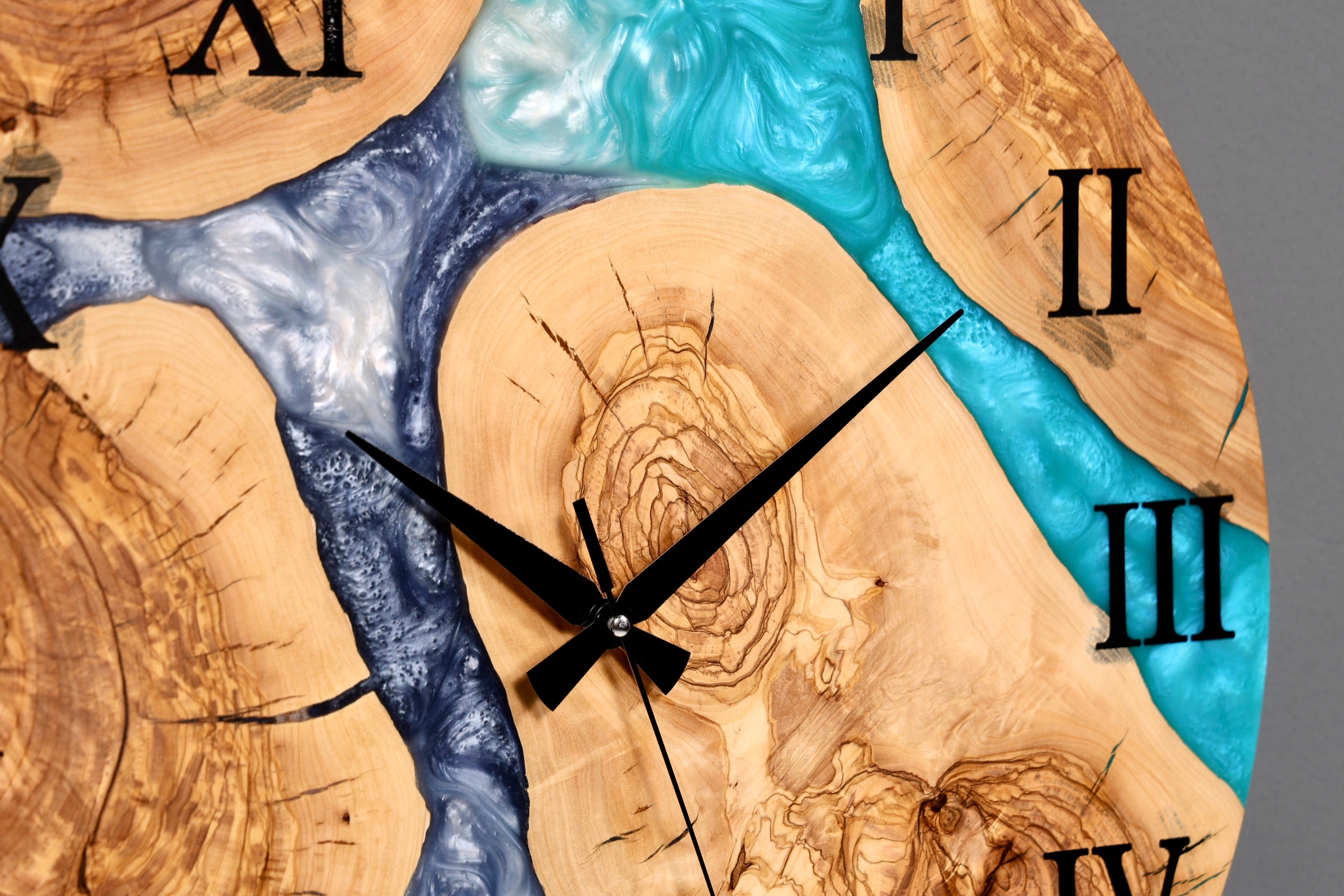 Wunderschöne Handgefertigte Epoxidharz Wanduhr Olivenbaum Blue Ocean Uhr Epoxy Analog Uhr