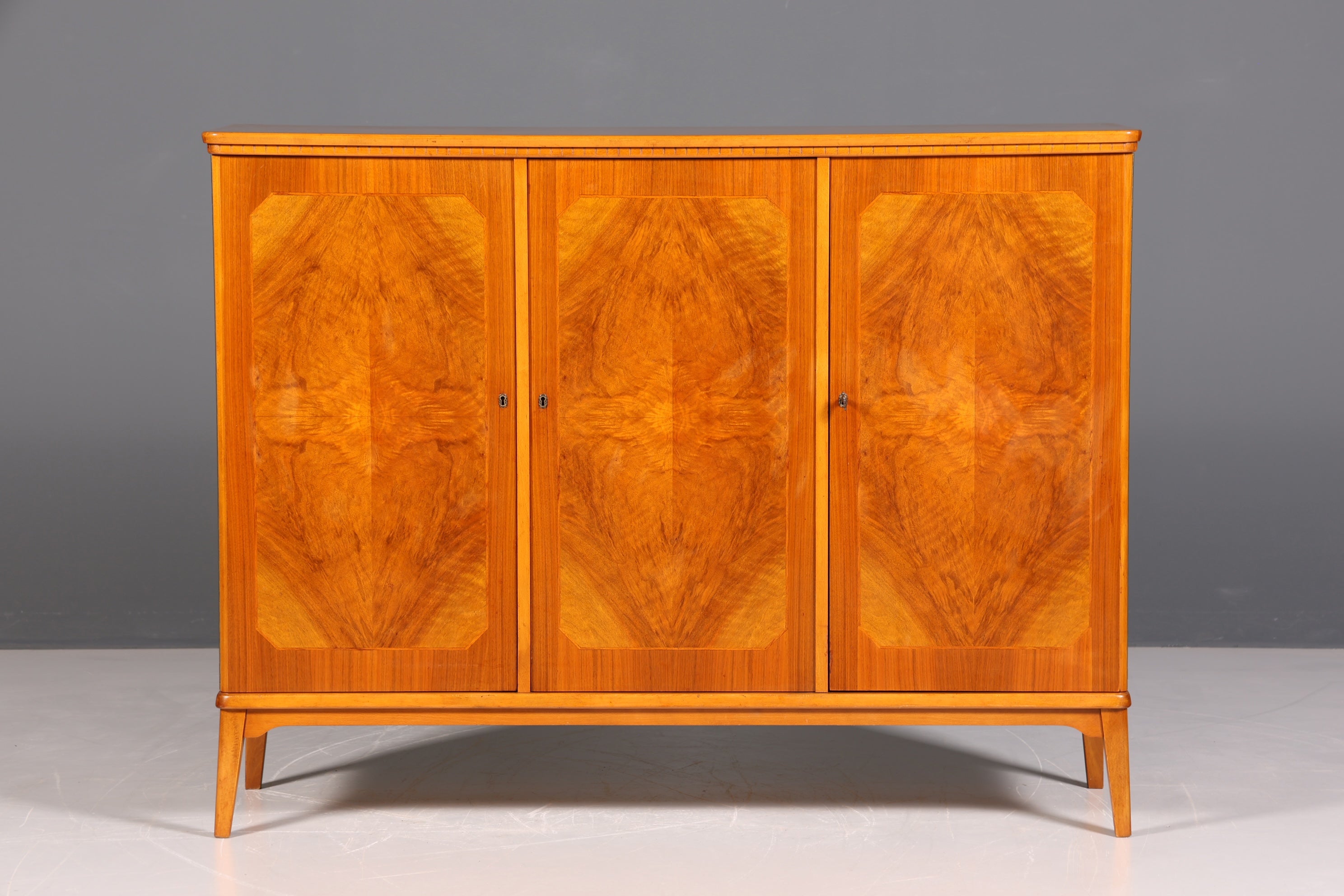 Wunderschöner Mid Century Schrank 60er Jahre Highboard Wäscheschrank Aktenschrank Kommode