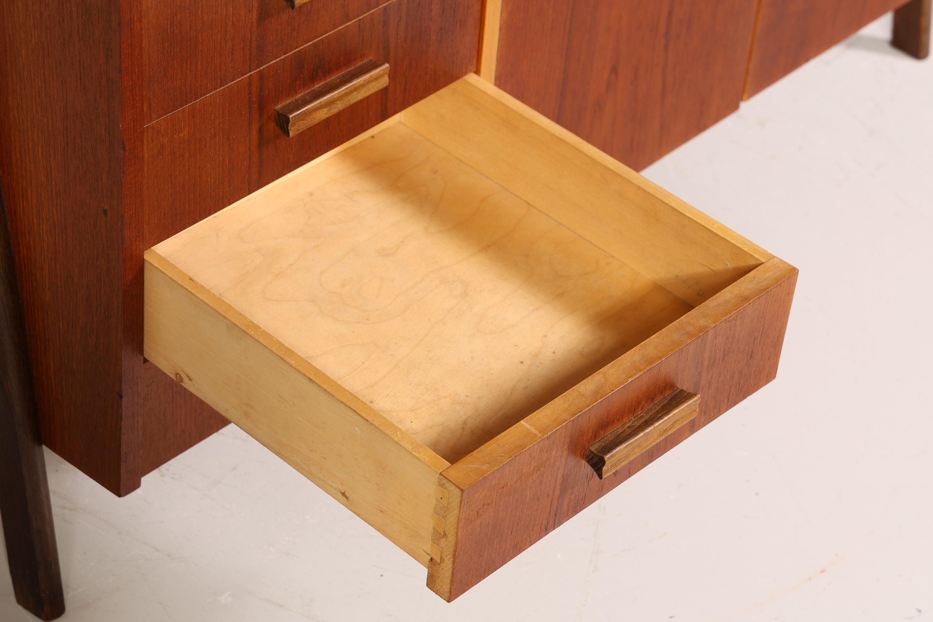 Wunderschönes Mid Century Regal Schrank Vintage echt Holz Bücherregal Retro Kommode