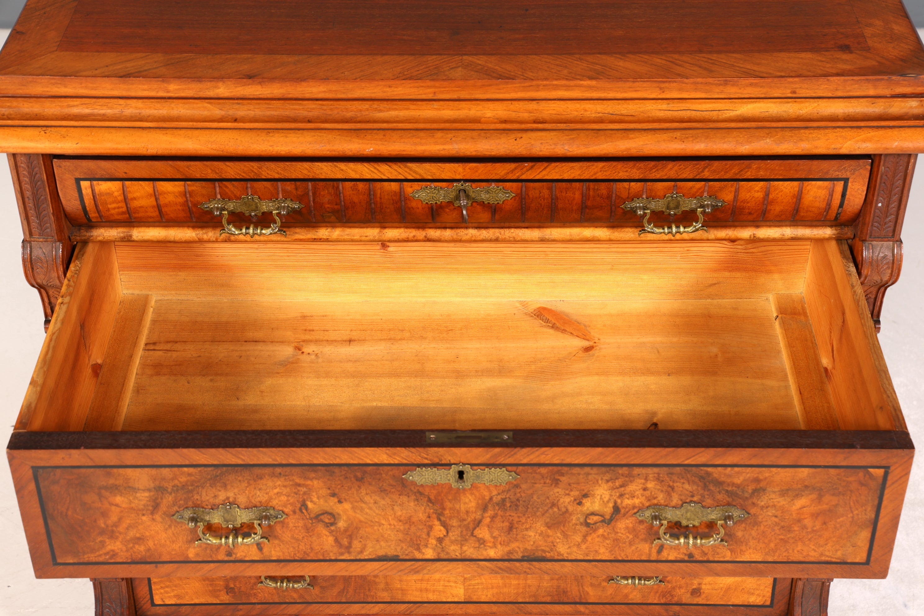 Wunderschöne Gründerzeit Kommode Louis Philippe Nussbaum Schubladen Kommode Sideboard um 1880