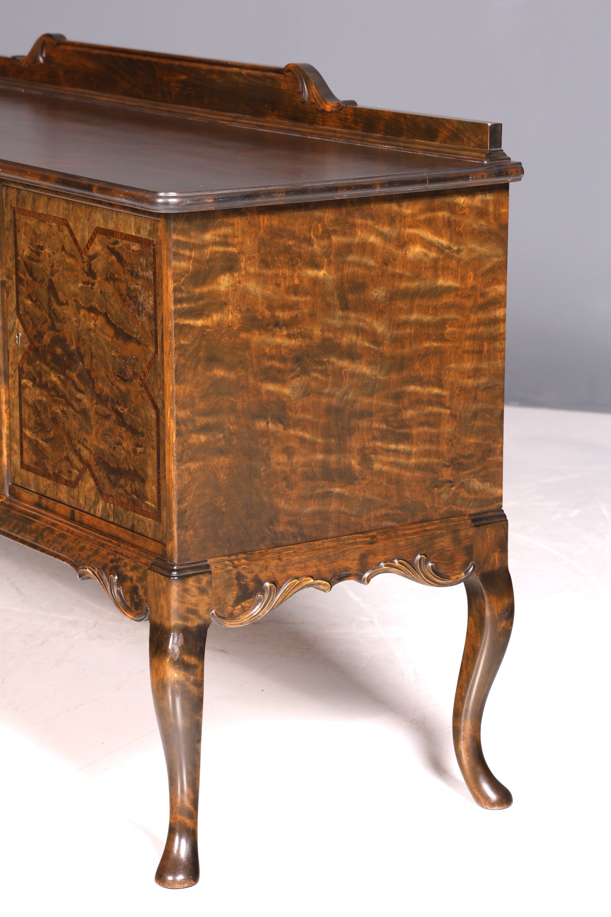 Traumhaftes Chippendale Sideboard Barock Stil Schrank Antik 50s 60s TV Kommode