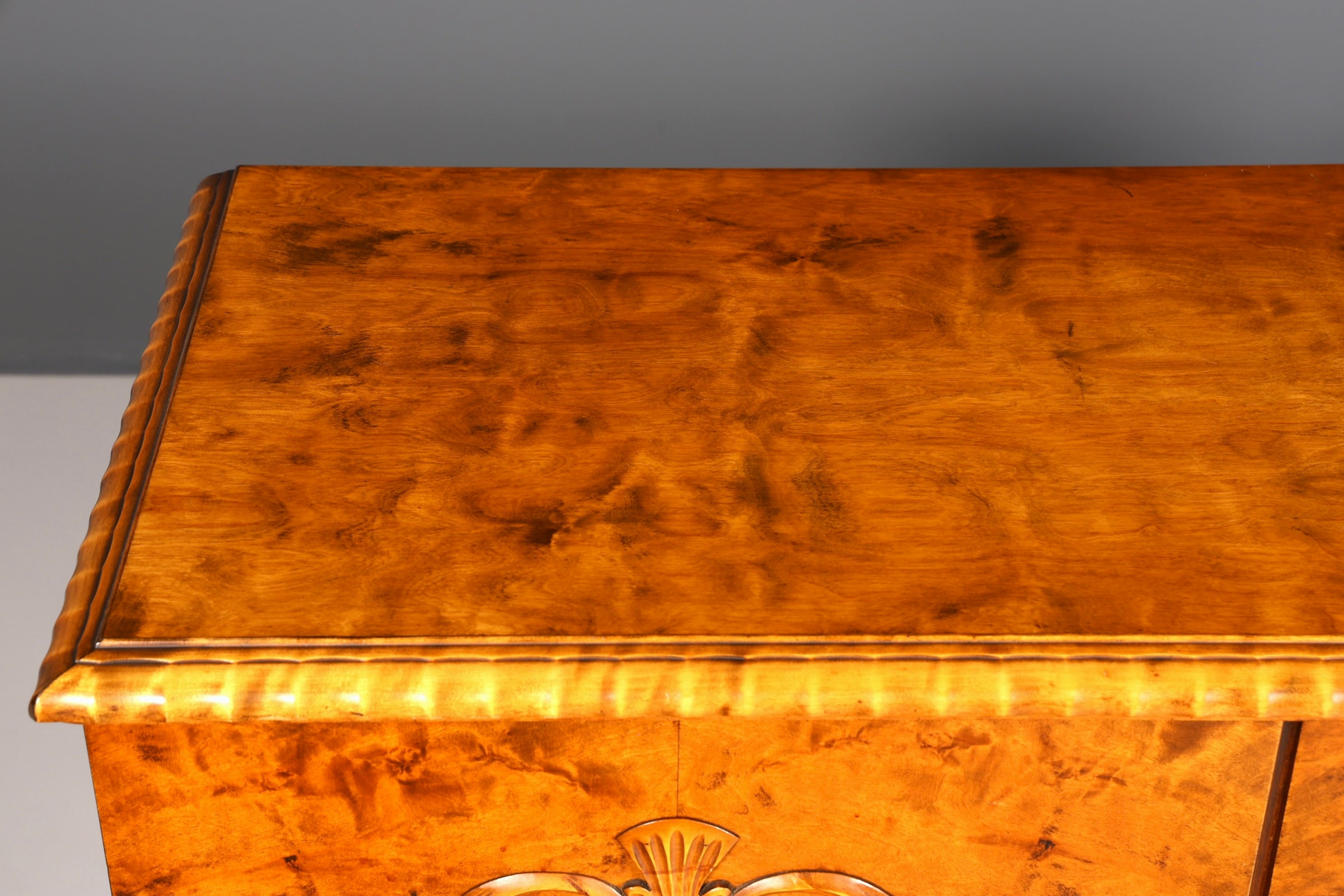 Stilvoller Original Art Deco Schrank Vertiko um 1940 Aktenschrank echt Holz Wäscheschrank Highboard