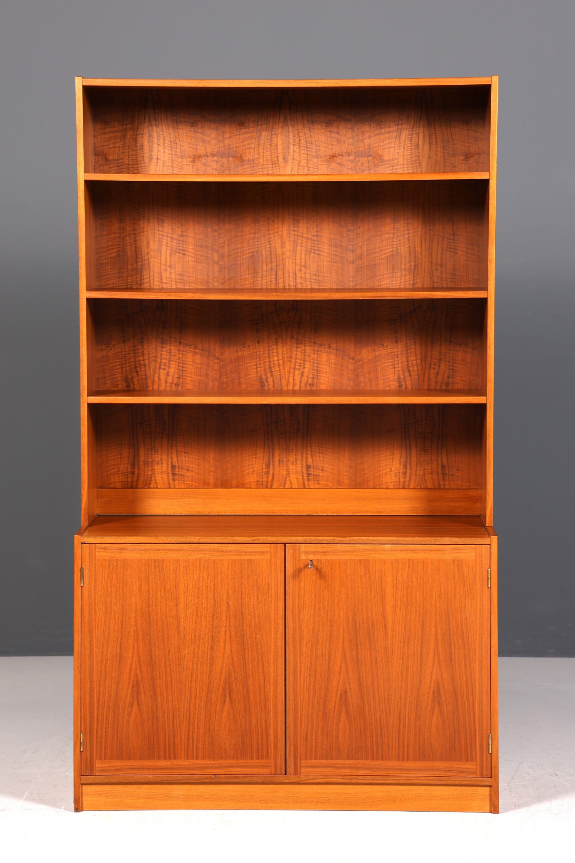 Wunderschöner Mid Century Regal Schrank Vintage Highboard Bücherregal Holz Kommode