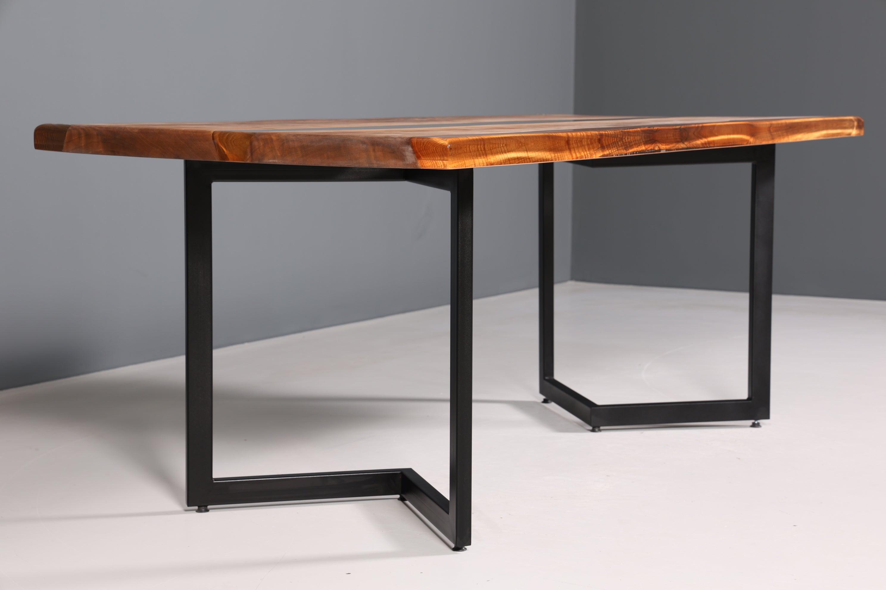 Beeindruckender Epoxidharz Tisch 200-90cm Nussbaum Esszimmer Tisch massiv Holz River Table Küchentisch
