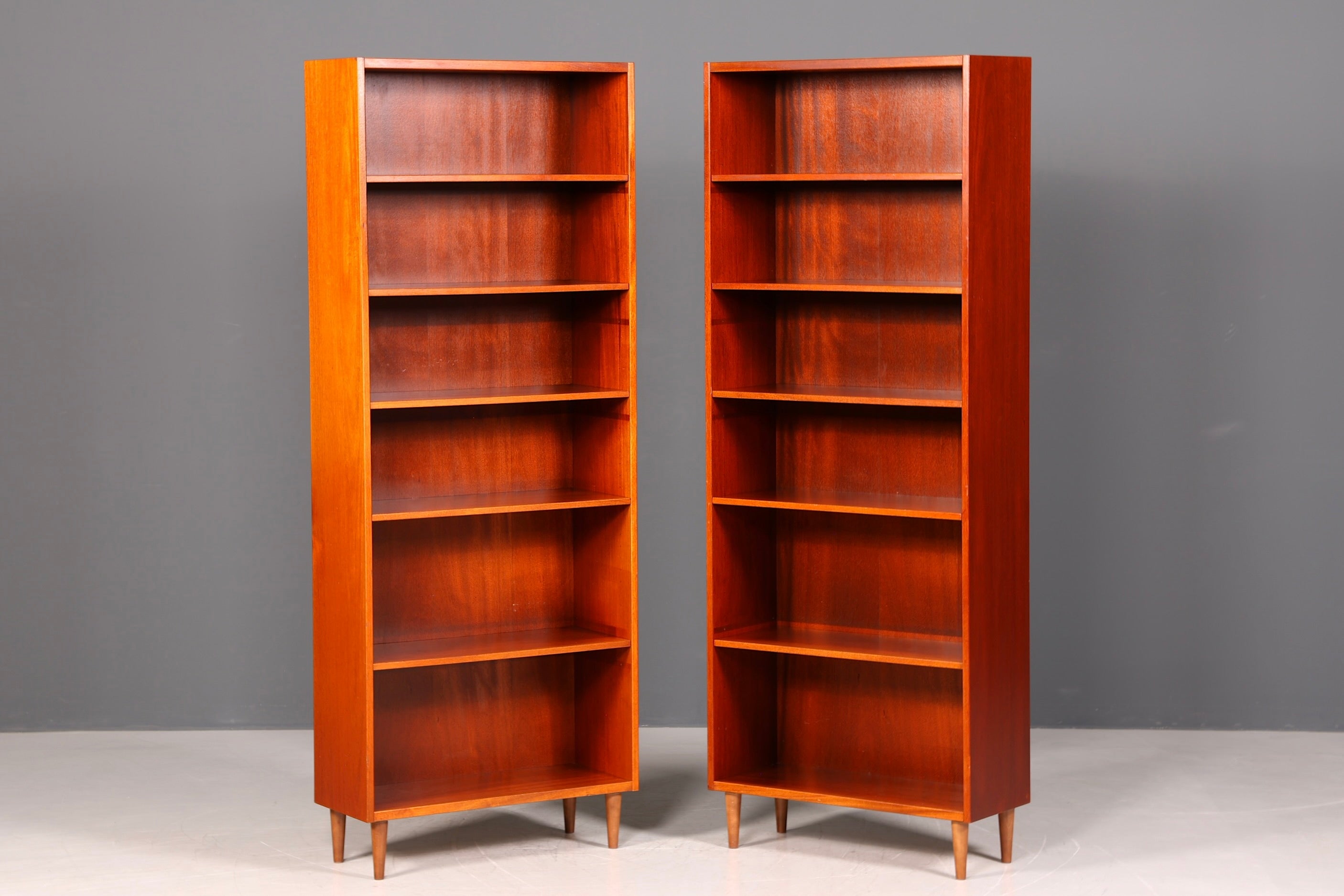 G428 Finish Schlichtes Mid Century Regal Vintage Bücherregal Schrank Buchablage 60s Bookshelf (Kopie 3)