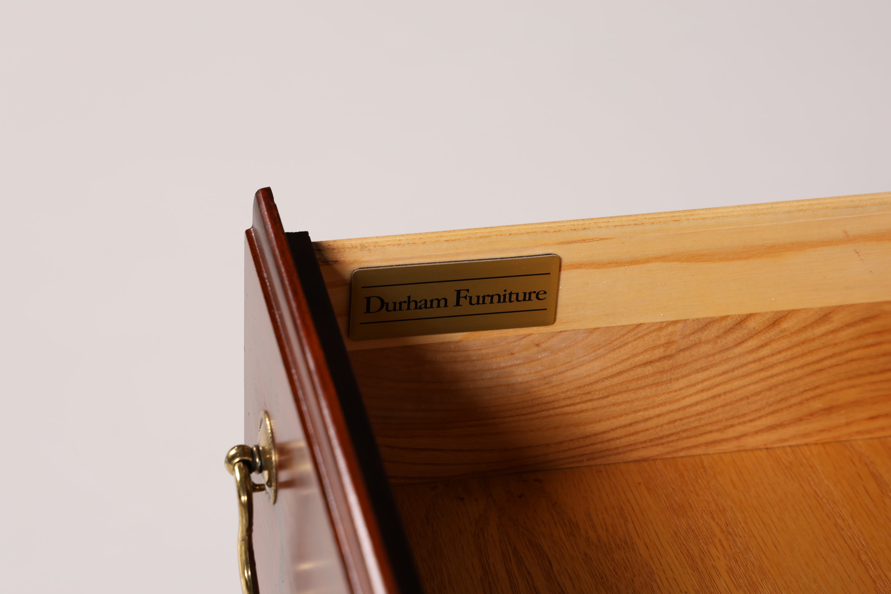 Edle Original Englische "Durham" Kommode echt Holz UK Nachttisch