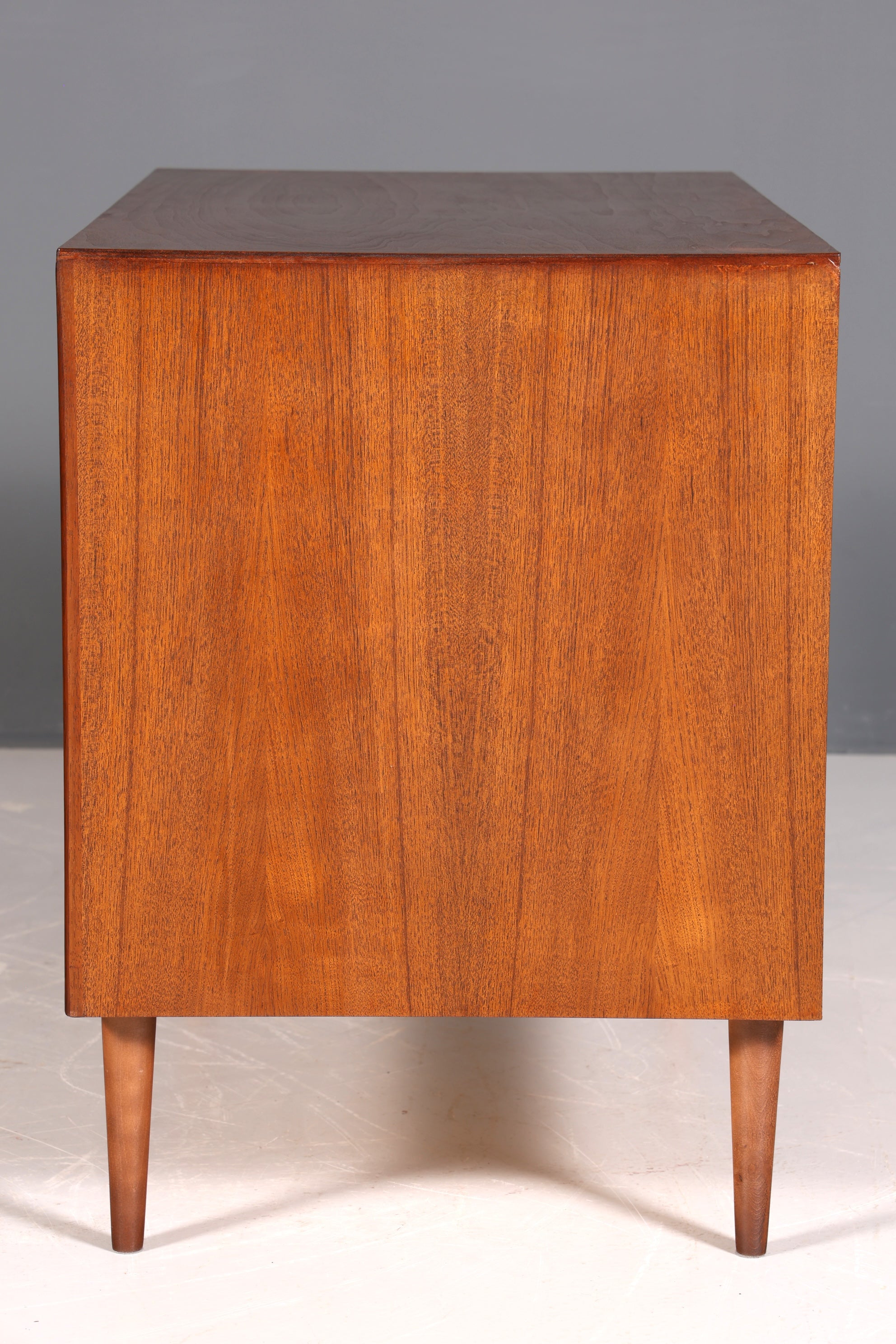 Wunderschöne Mid Century Kommode Vintage Schrank Retro Flur Kommode 60s Sideboard 2 von 2