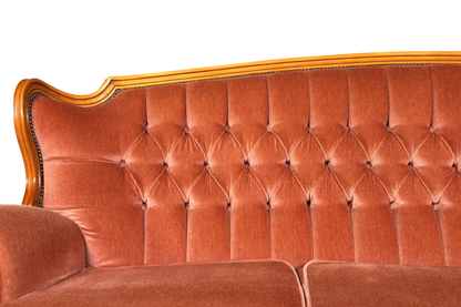 Hauptstadt Möblerei Chippendale 3-Sitzer Sofa im Barock-Stil mit antikem Holzrahmen und gestepptem Samtbezug