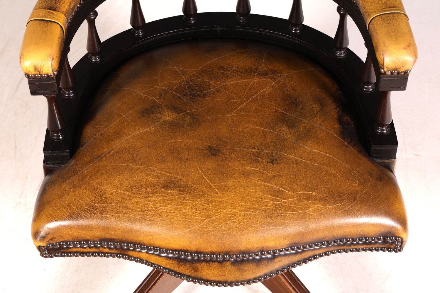 Original Chesterfield Centurion Captain Chair Englisch grün echt Leder Sessel Bürostuhl Office Chair
