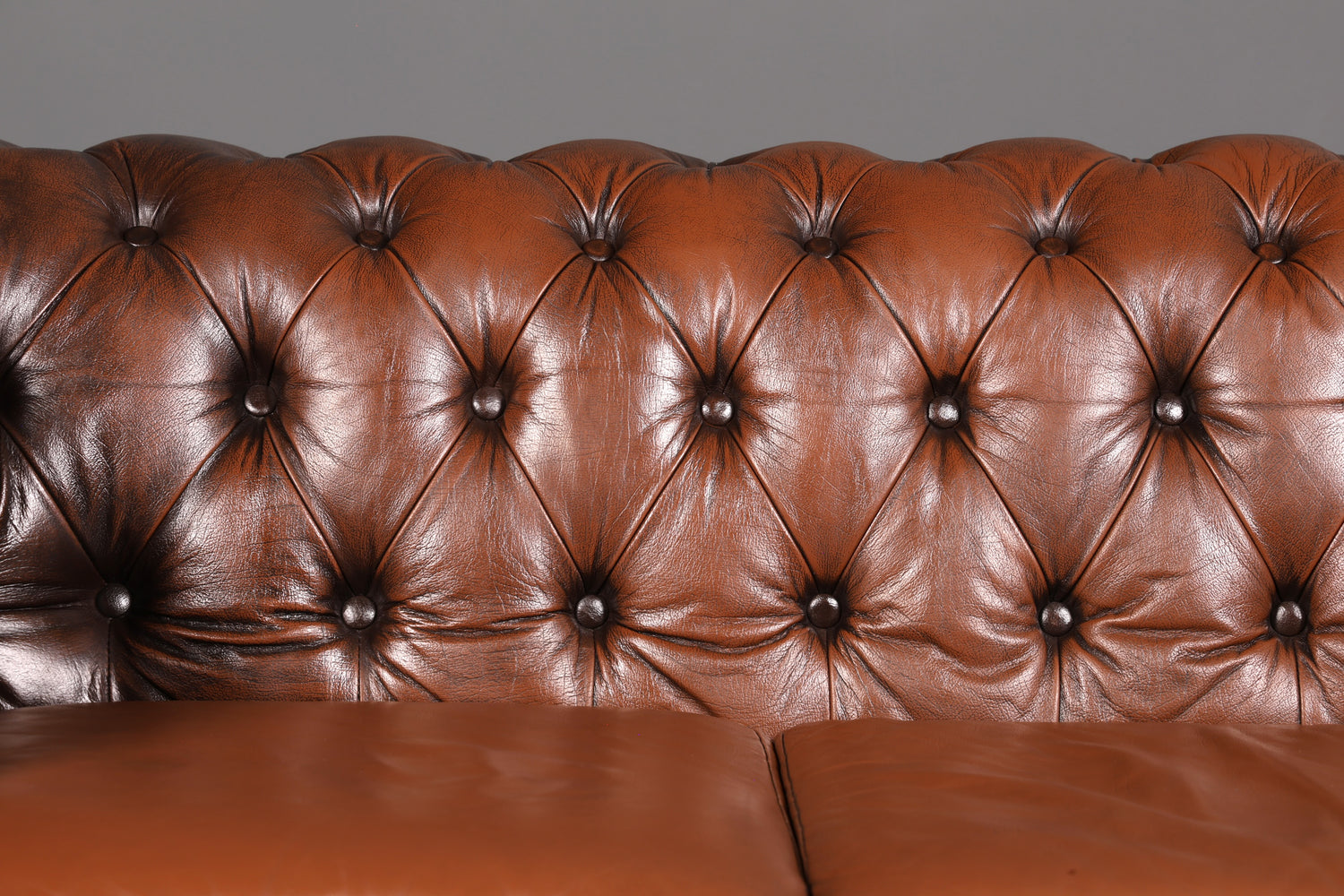 Wunderschönes Original Chesterfield 3-Sitzer Sofa Echt Leder Englische Couch England Polstersofa Antik Vintage Ledersofa