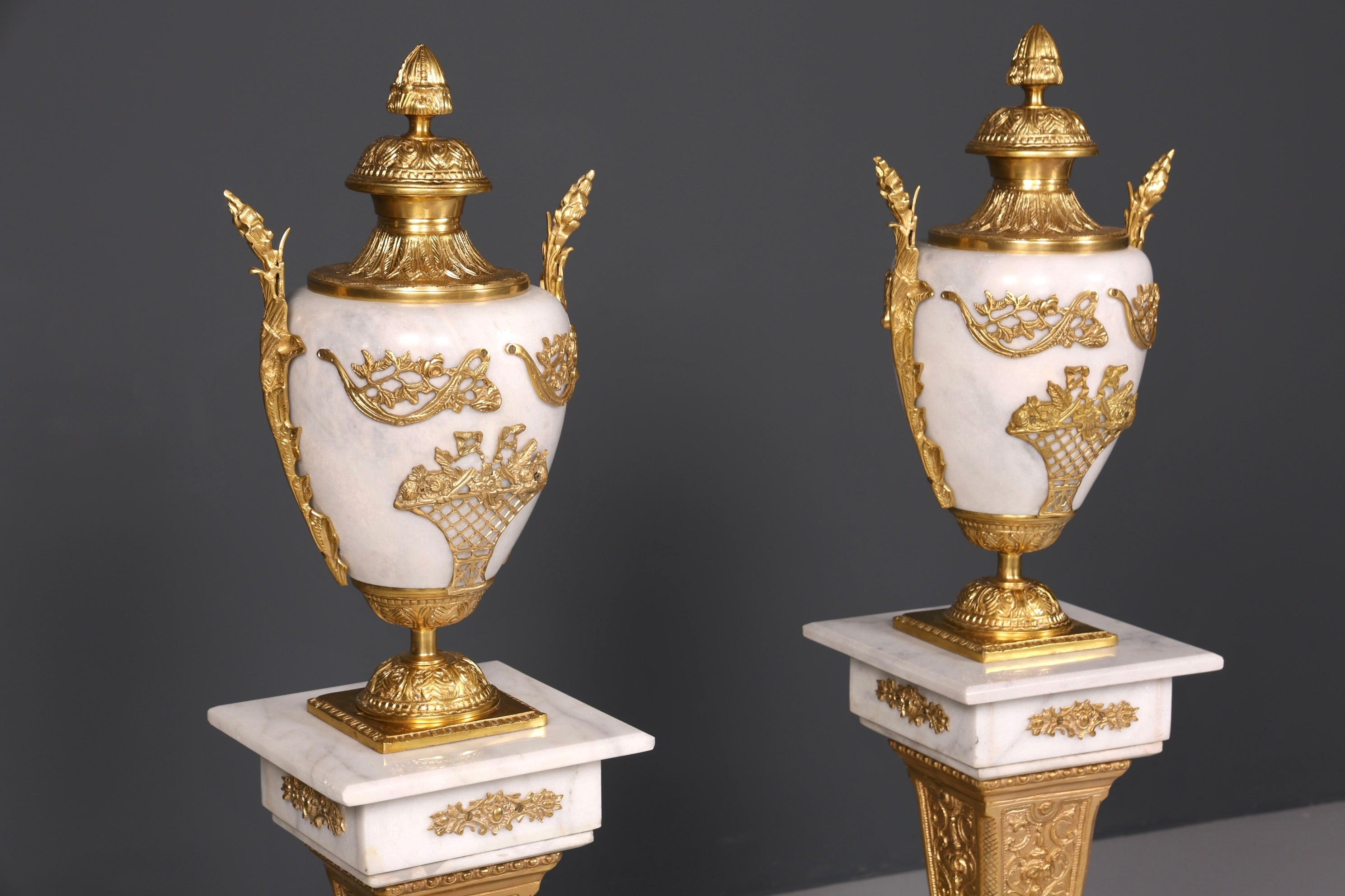 Beautiful Baroque style column with vase, Louis XV marble flower column, white natural stone base and shelf