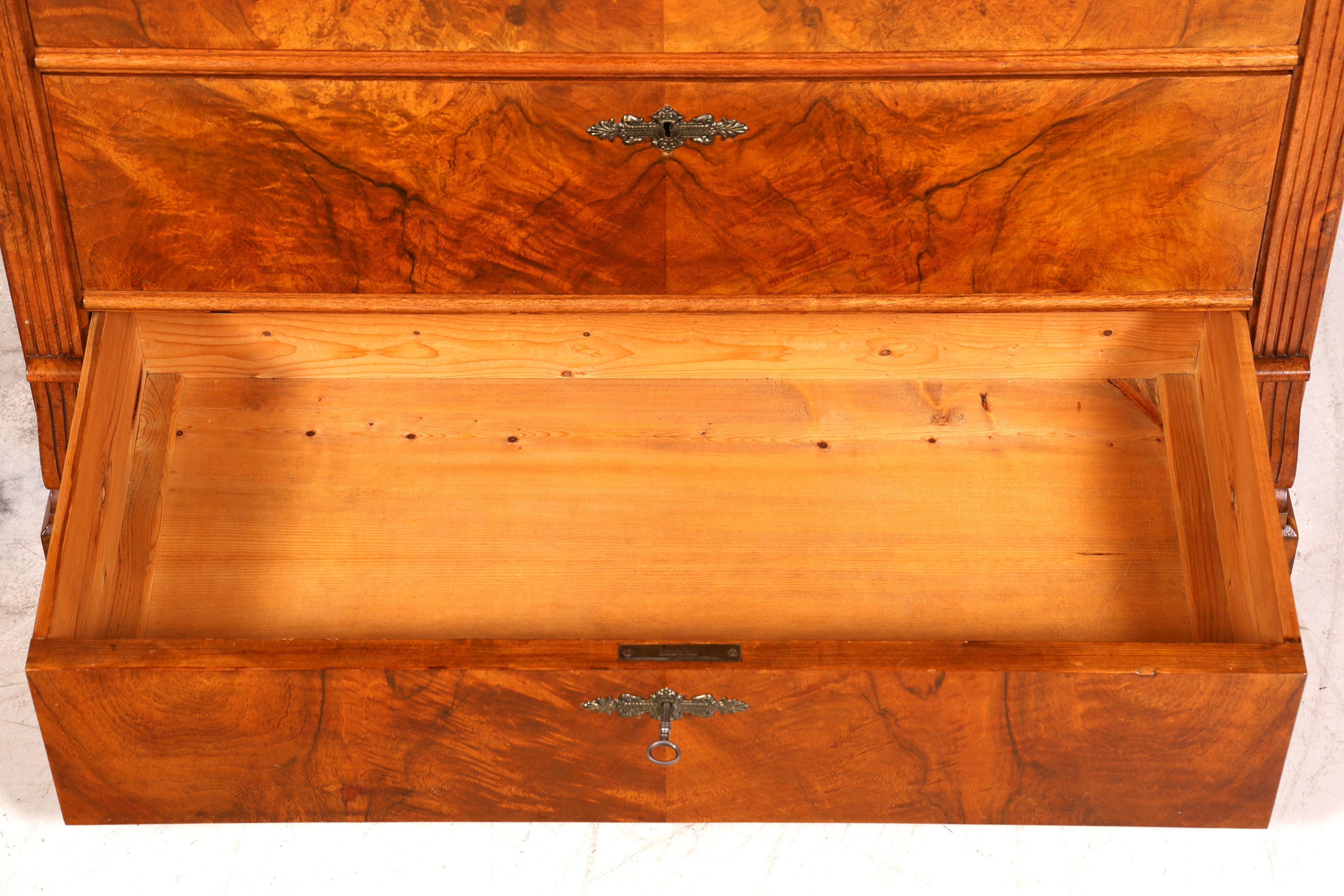 Stilvoller Biedermeier Sekretär Vertiko Louis Philippe  Kommode Schubladenkommode