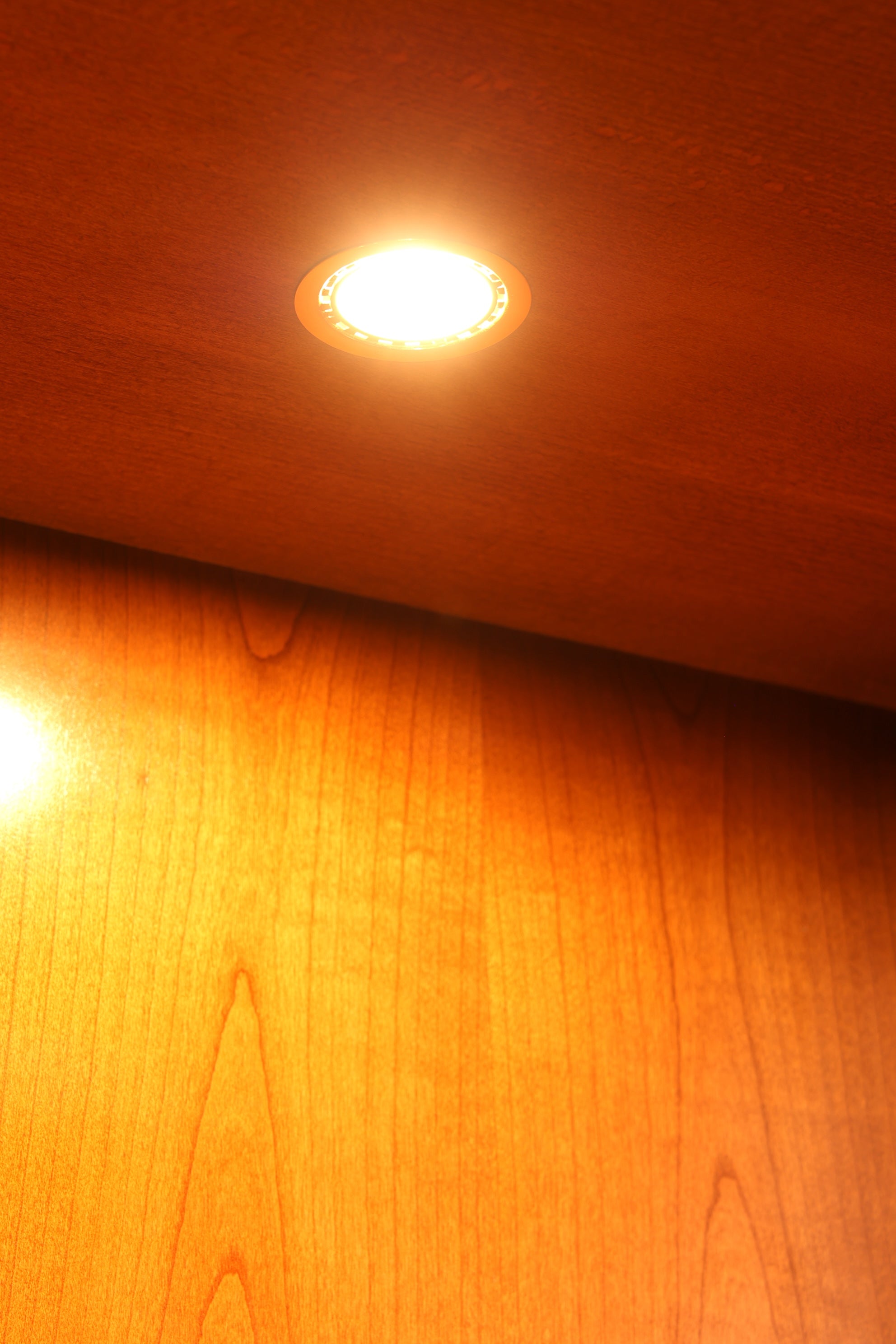 Traumhafte Original Selva Vitrine Antik Stil massiv Holz Buffet Villa Borghese Schrank Bibliothek Geschirrschrank