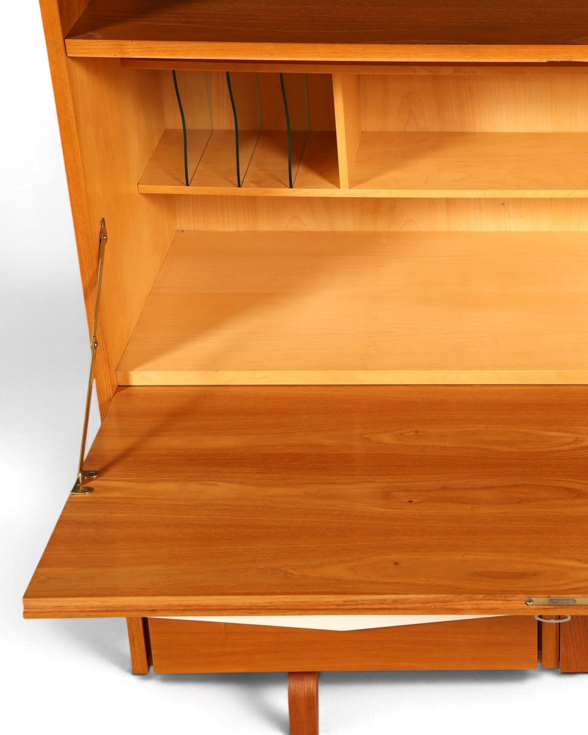 Hauptstadt Möblerei H940 Sekretär aus Holz mit ausklappbarer Arbeitsfläche und Fächern im skandinavischen Design