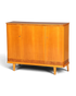 Hauptstadt Möblerei Mid Century Highboard aus massivem Holz mit schöner Maserung im 60er Jahre Retro Design