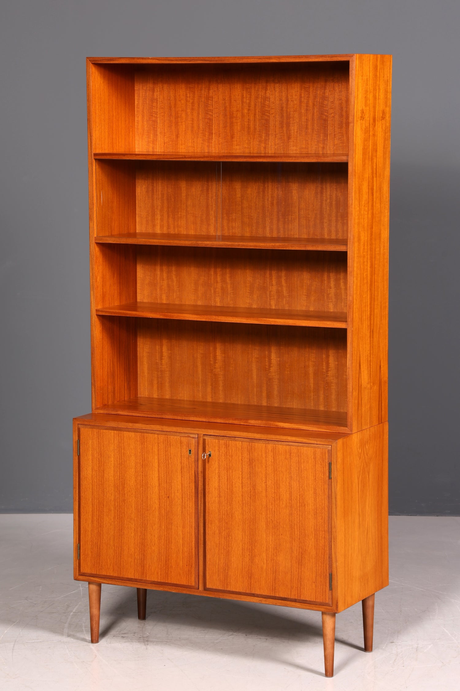 G436 Finish Wunderschöne Mid Century Vitrine Vintage Schrank Regal Retro Bücherregal Buchablage 60s (Kopie)