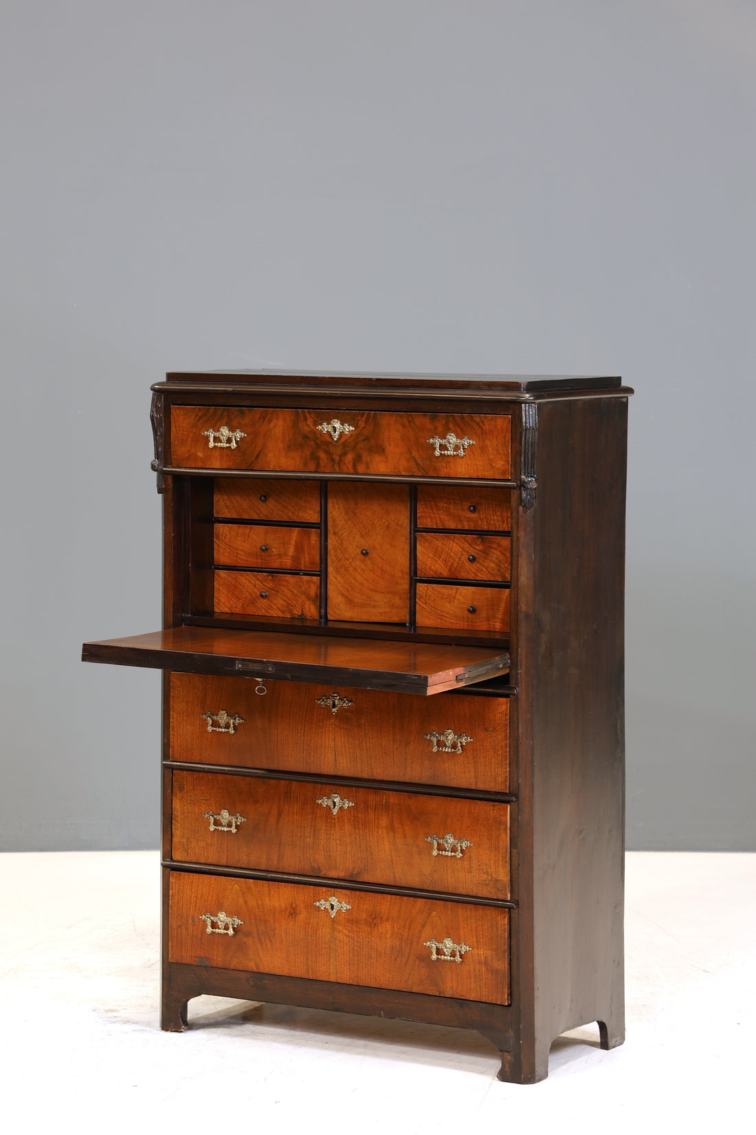 Stilvoller Gründerzeit Sekretär Vertiko Nussbaum Jugendstil Highboard Kommode um 1880