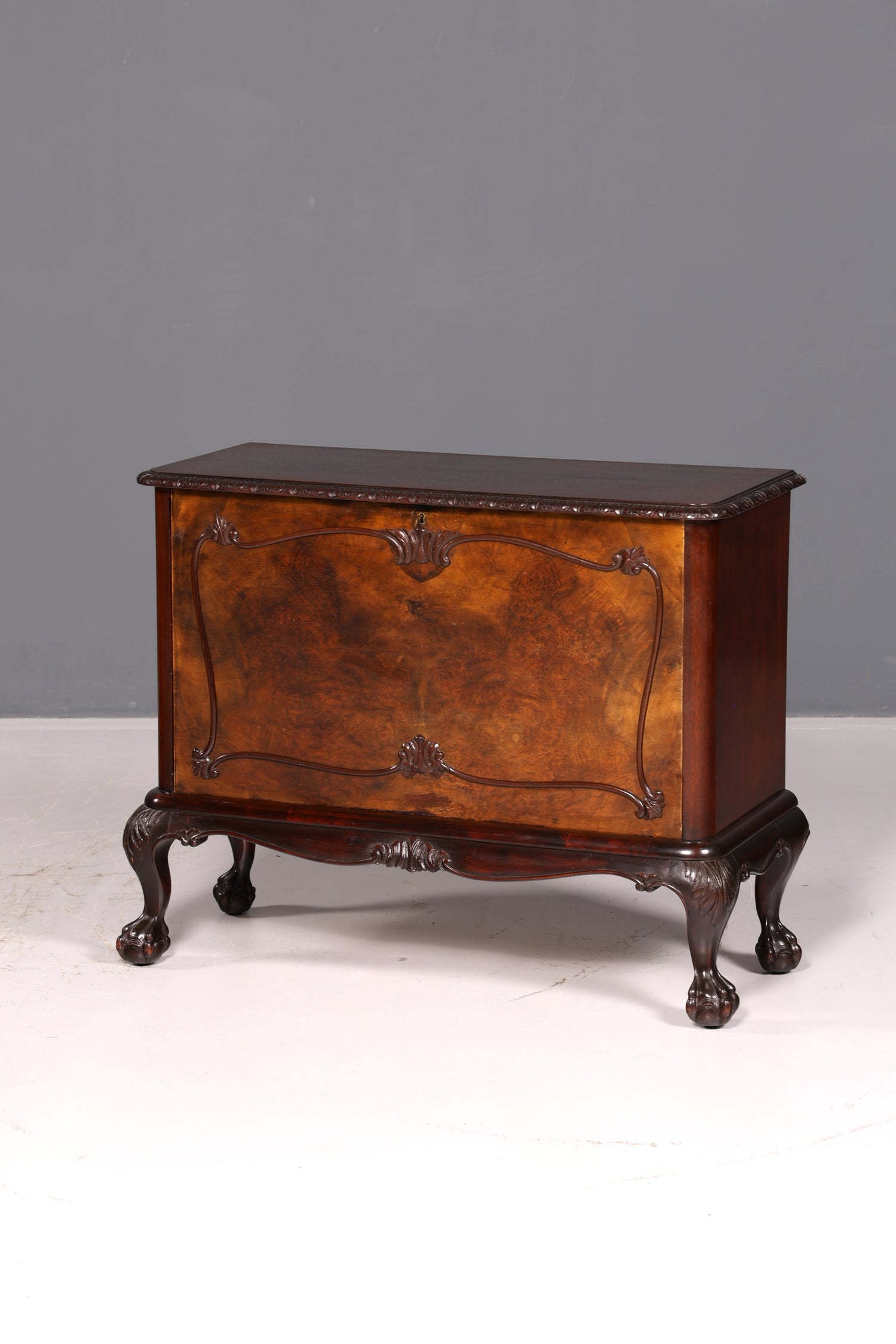 Beautiful Chippendale cabinet, Baroque-style folding cabinet, chest of drawers, antique solid wood