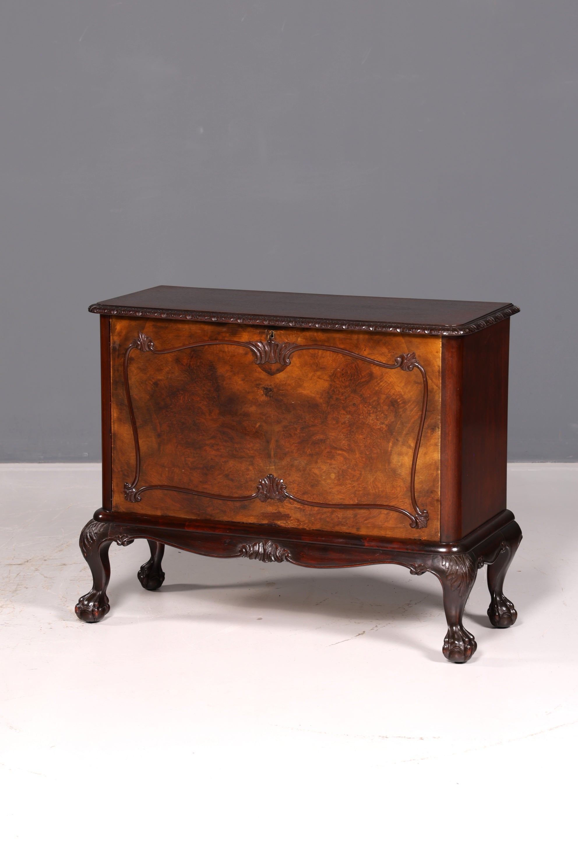 Beautiful Chippendale cabinet, Baroque-style folding cabinet, chest of drawers, antique solid wood