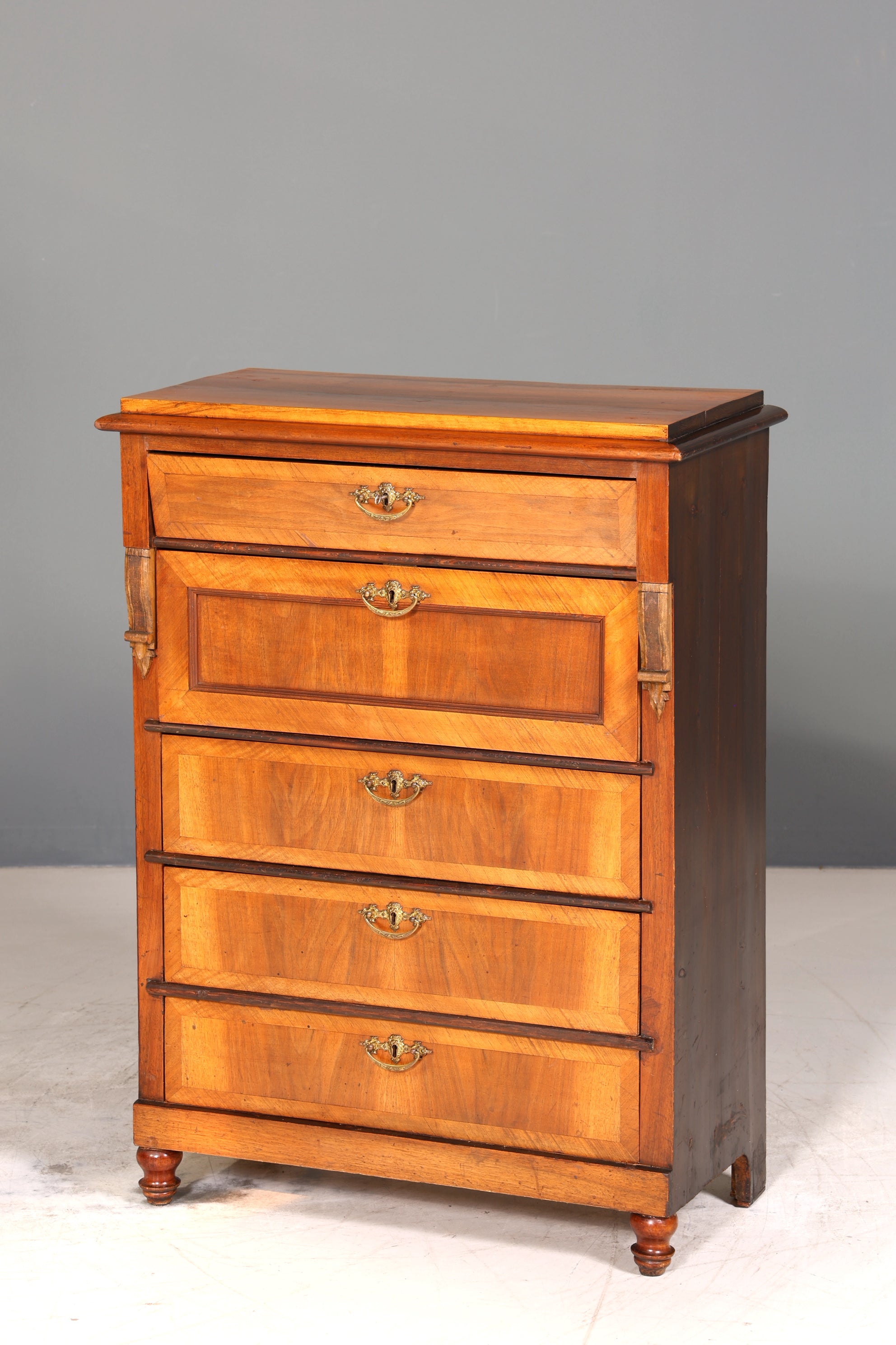 Stilvolle Gründerzeit Kommode Jugendstil Vertiko Schubladenkommode Antik Wäschekommode Chiffoniere