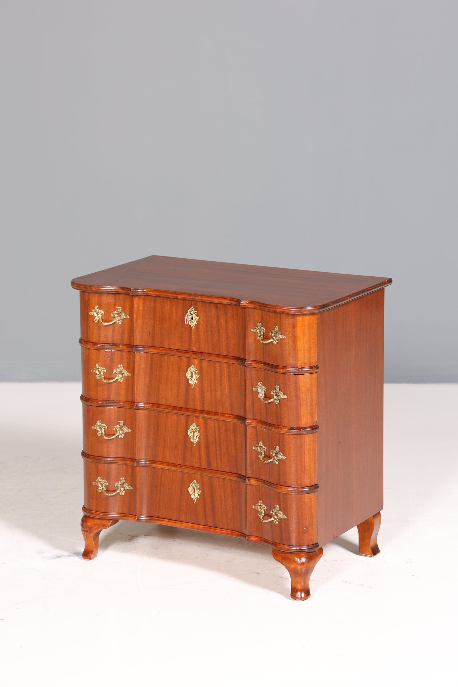 Wunderschöne geschwungene Kommode im Barock Stil Sideboard Schubladenkommode