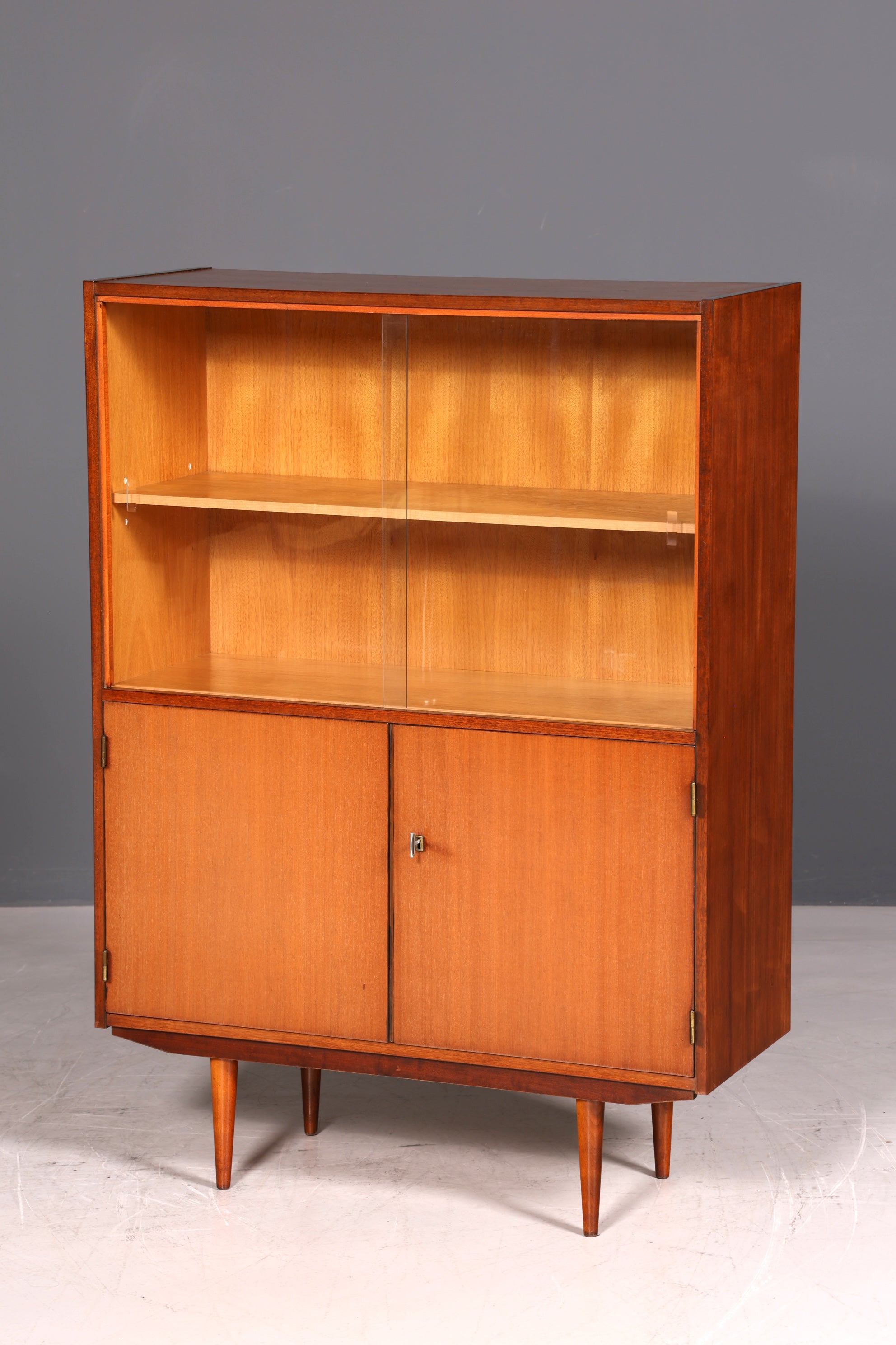 G142 Finish Wunderschöne Mid Century Vitrine Vintage Regal Retro Bücherregal VEB Bookshelf