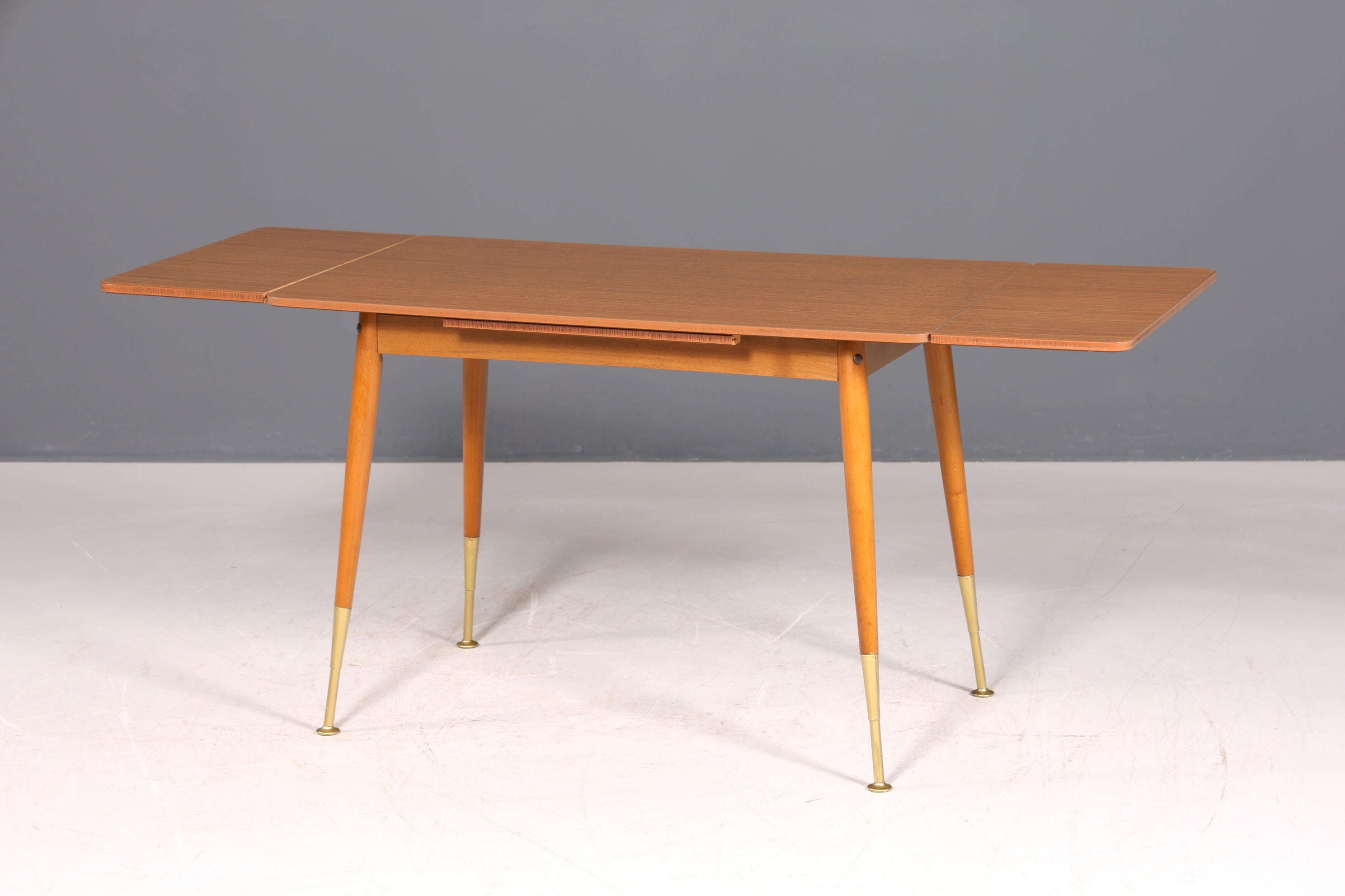 F964 Finish Wunderschöner Mid Century Küchentisch Vintage Tisch ausziehbar und höhenverstellbar