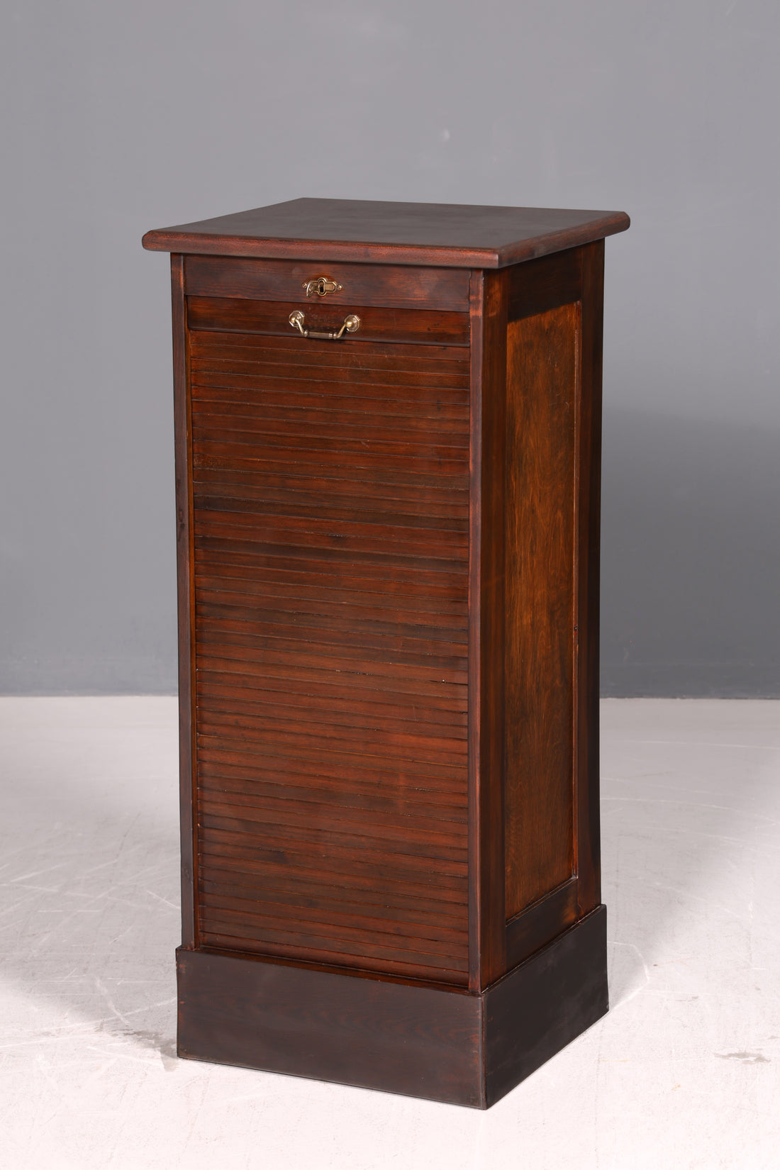 Schlichter Bauhaus Rollladenschrank Jalousieschrank Aktenschrank Art Deco Büroschrank Antik Vintage