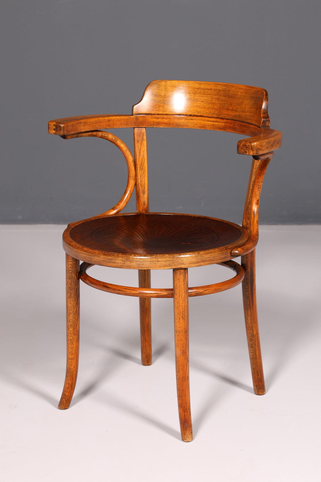 Dream armchair in Thonet style, bentwood antique writing desk chair, vintage dining and kitchen chair