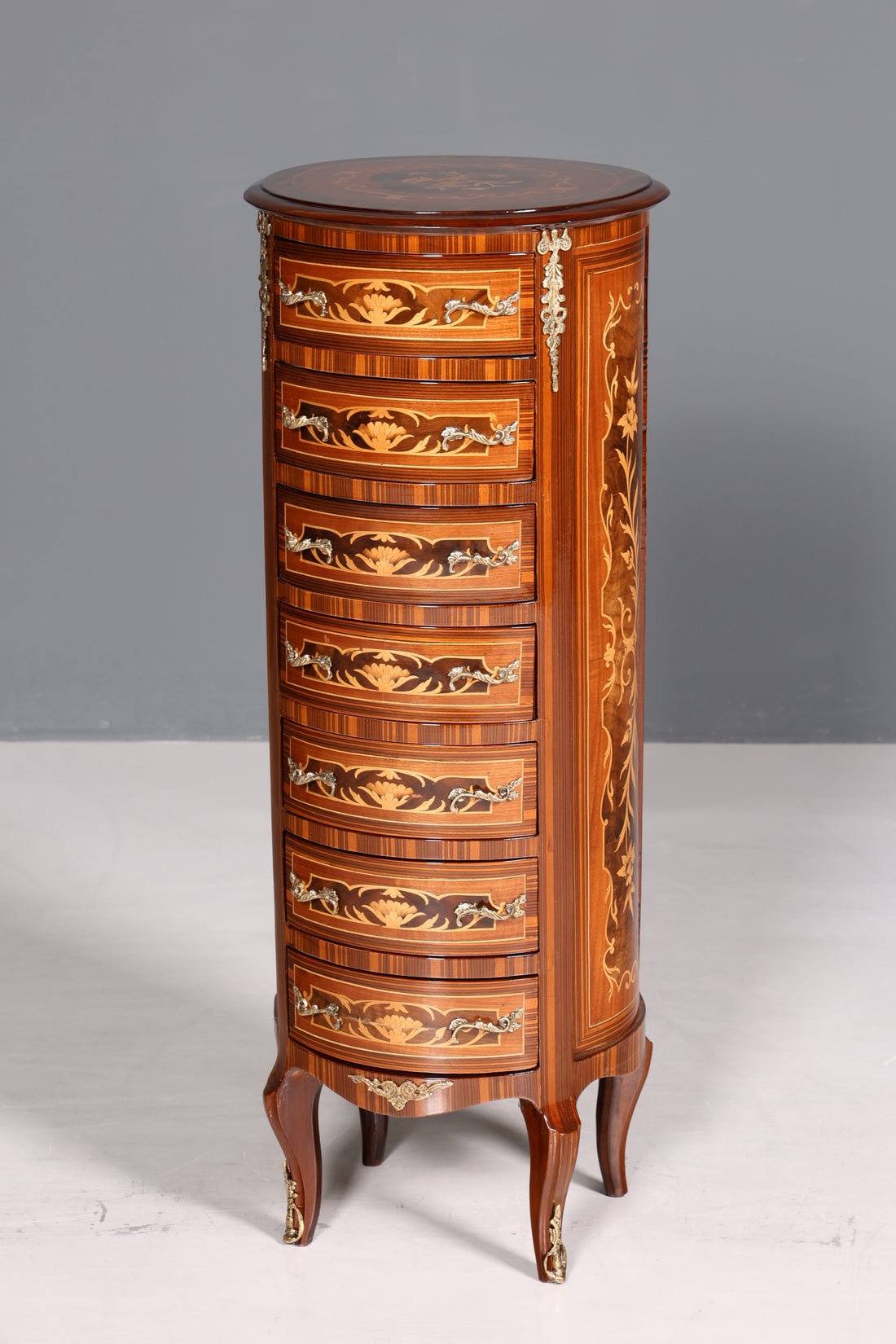 Beautiful Baroque style chest of drawers, vertico with inlaid decoration, 7-drawer chest