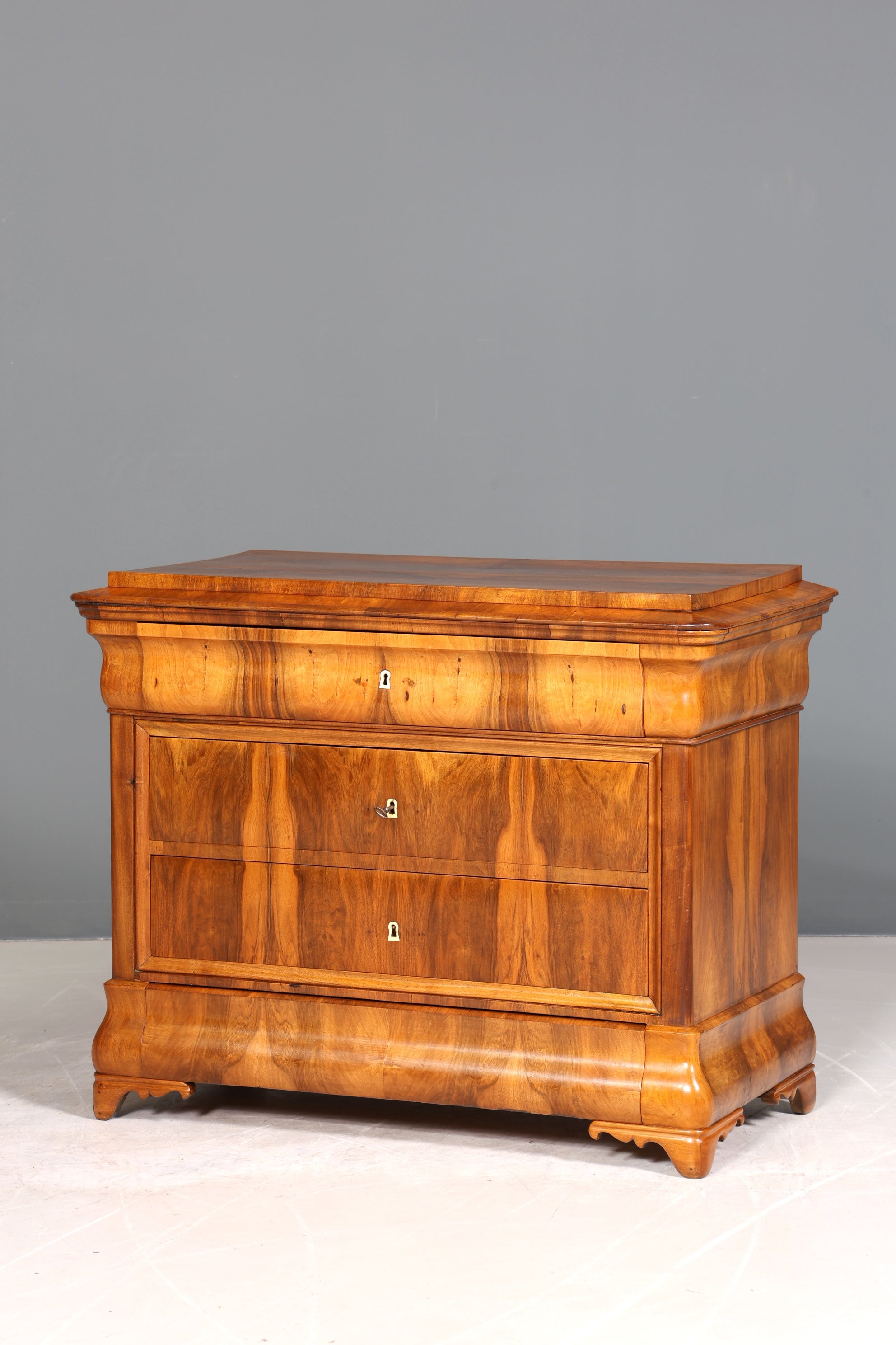 Stilvolle Original Biedermeier Kommode um 1860 Antik Schrank Schubladenkommode Wäschekommode