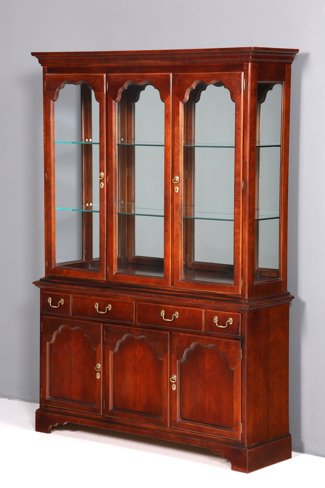 Edler Original Drexel Heritage Vitrine Bücherschrank USA Schrank Buffet Schrank Regal