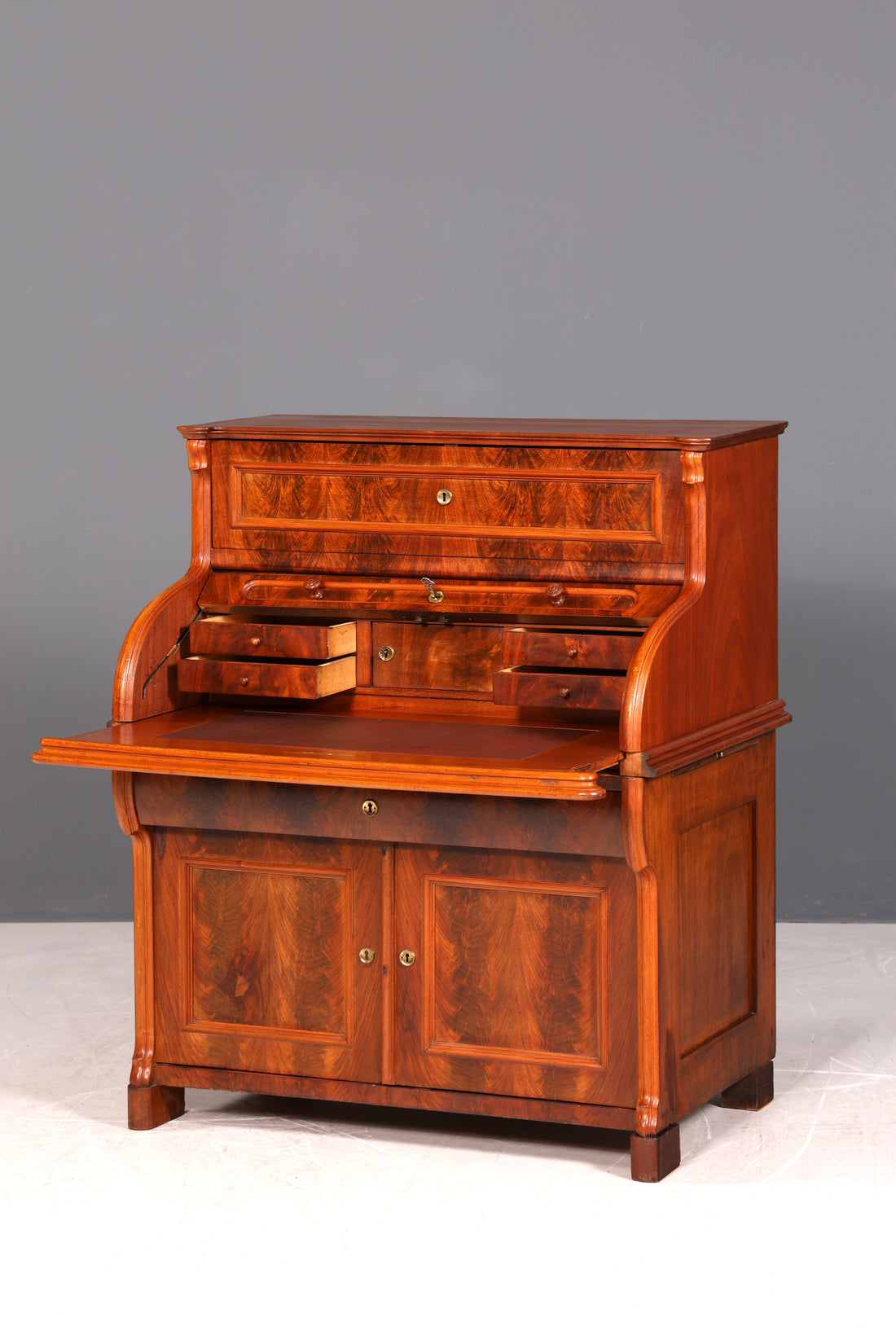 G272 Finish cm Beeindruckender Louis Philippe Sekretär Antik Rollladen Sekretär Schreibtisch Nussbaum Aufsatzsekretär (Kopie)