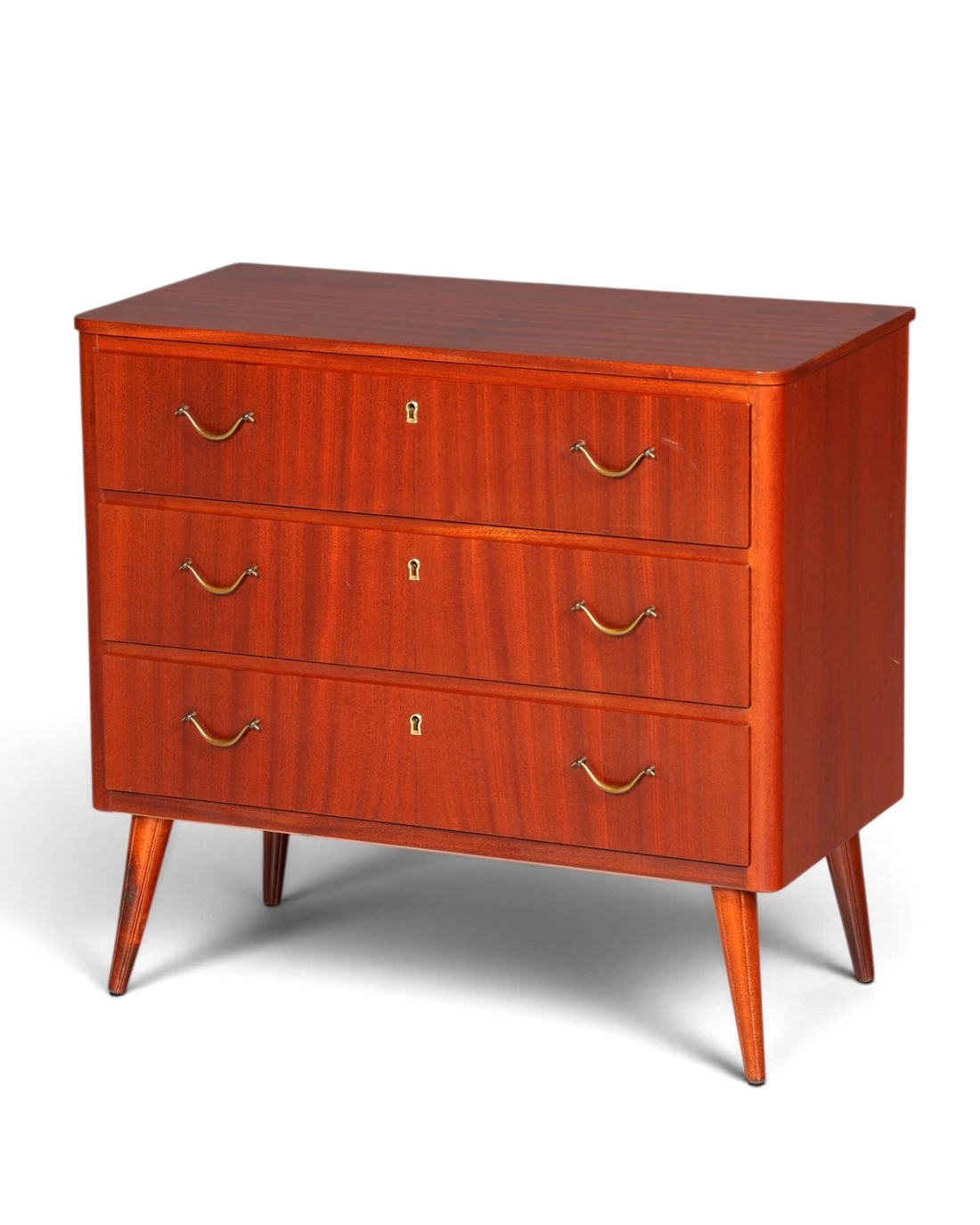 Hauptstadt Möblerei Mid Century Kommode aus massivem Holz mit drei Schubladen und Messinggriffen im 60er Jahre Stil