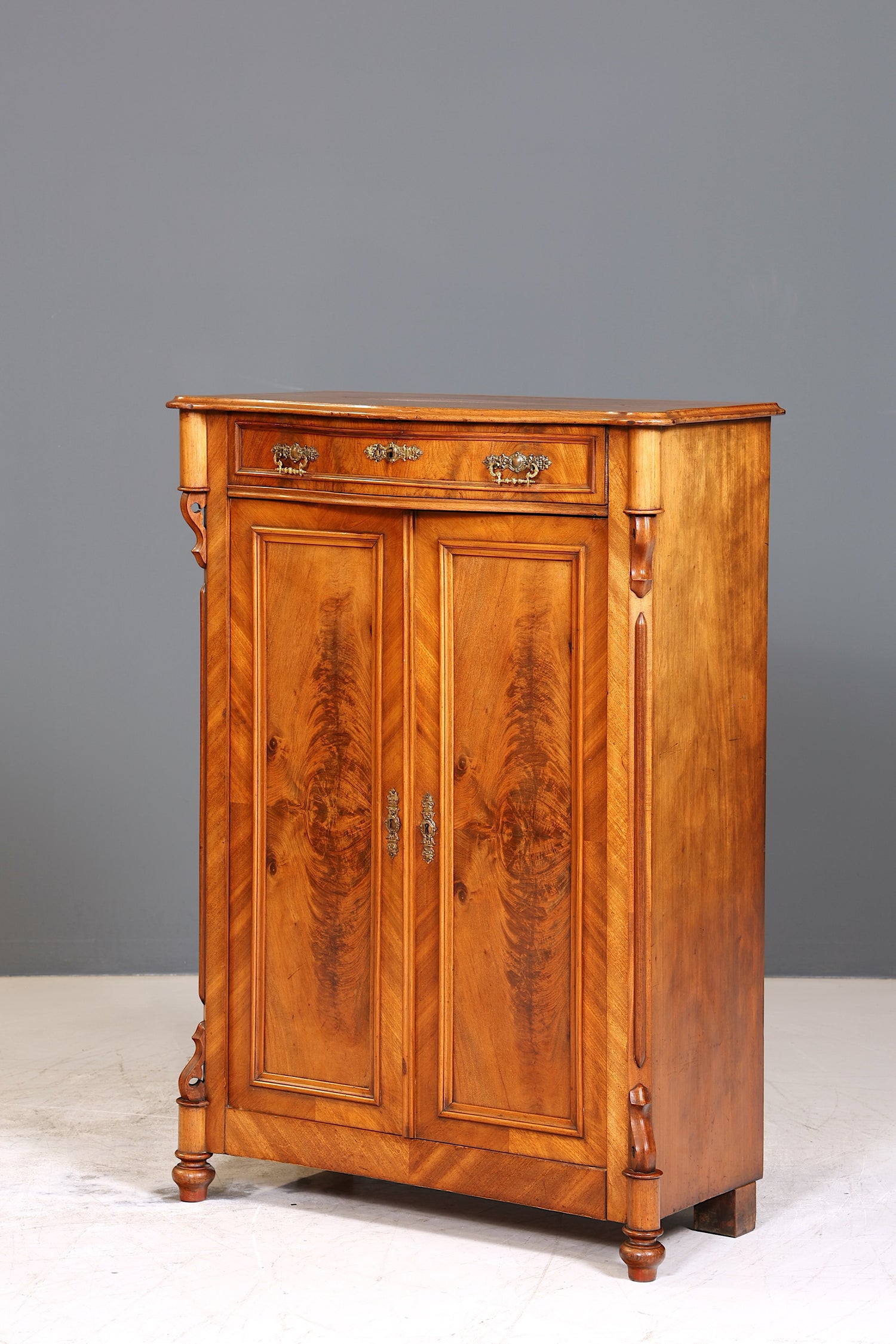 Traumhafter Louis Philippe Schrank um 1880 Gründerzeit Vertiko Kommode