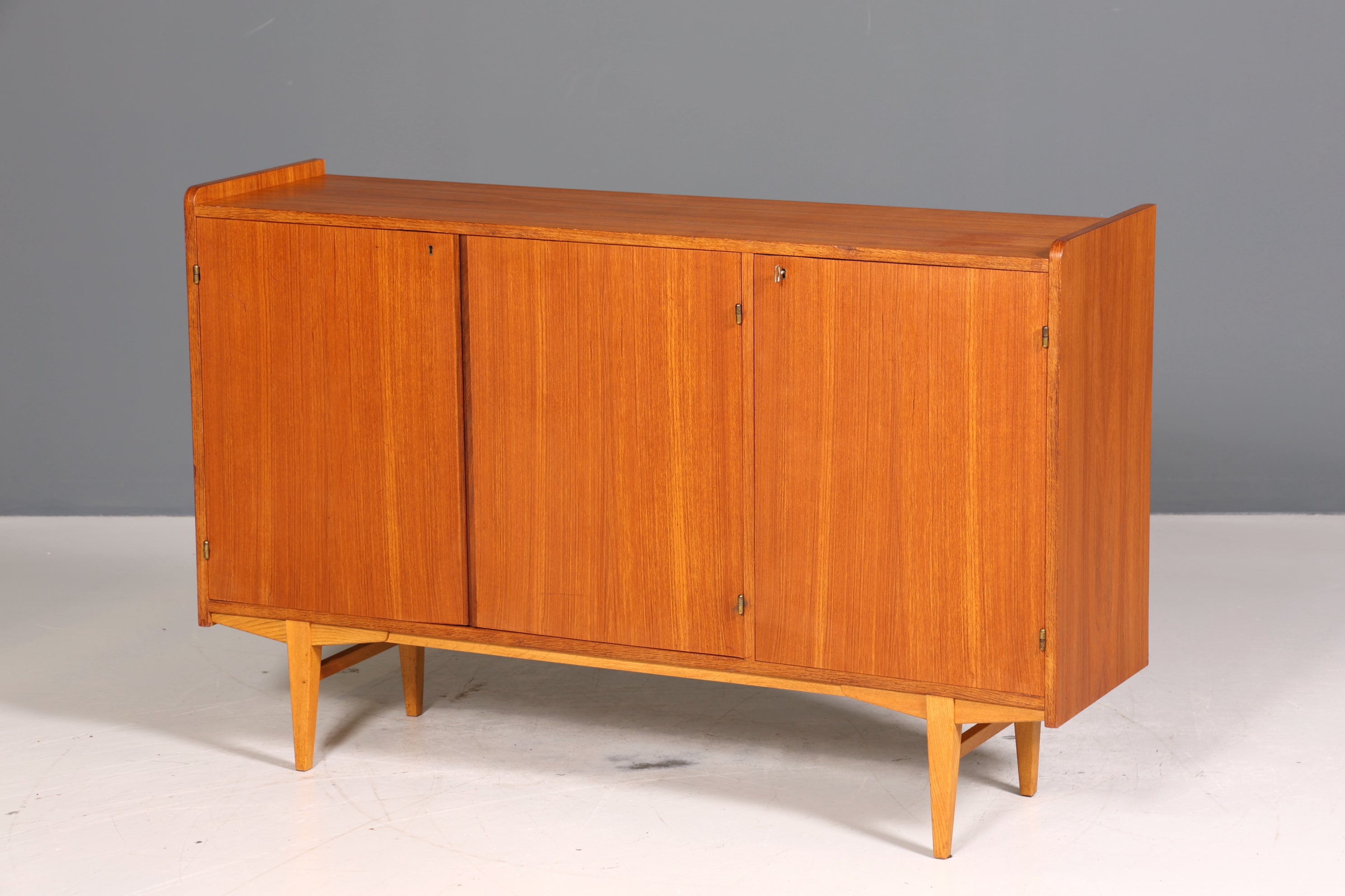Wunderschönes Mid Century Highboard echt Holz Schrank Büro Kommode 60er Jahre